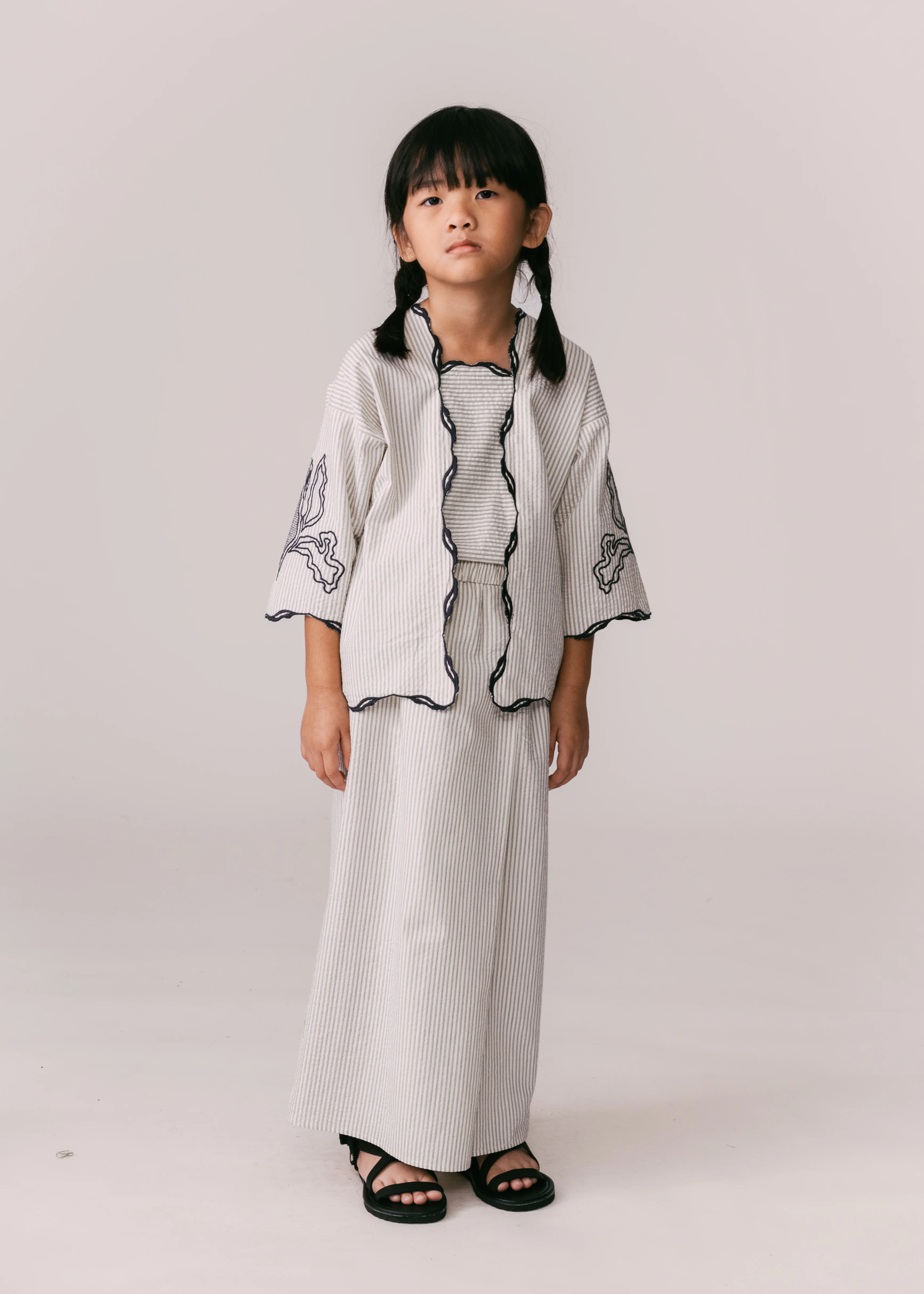 Kids: Mekar Folded Sarung (Black Stripe) - Image 3