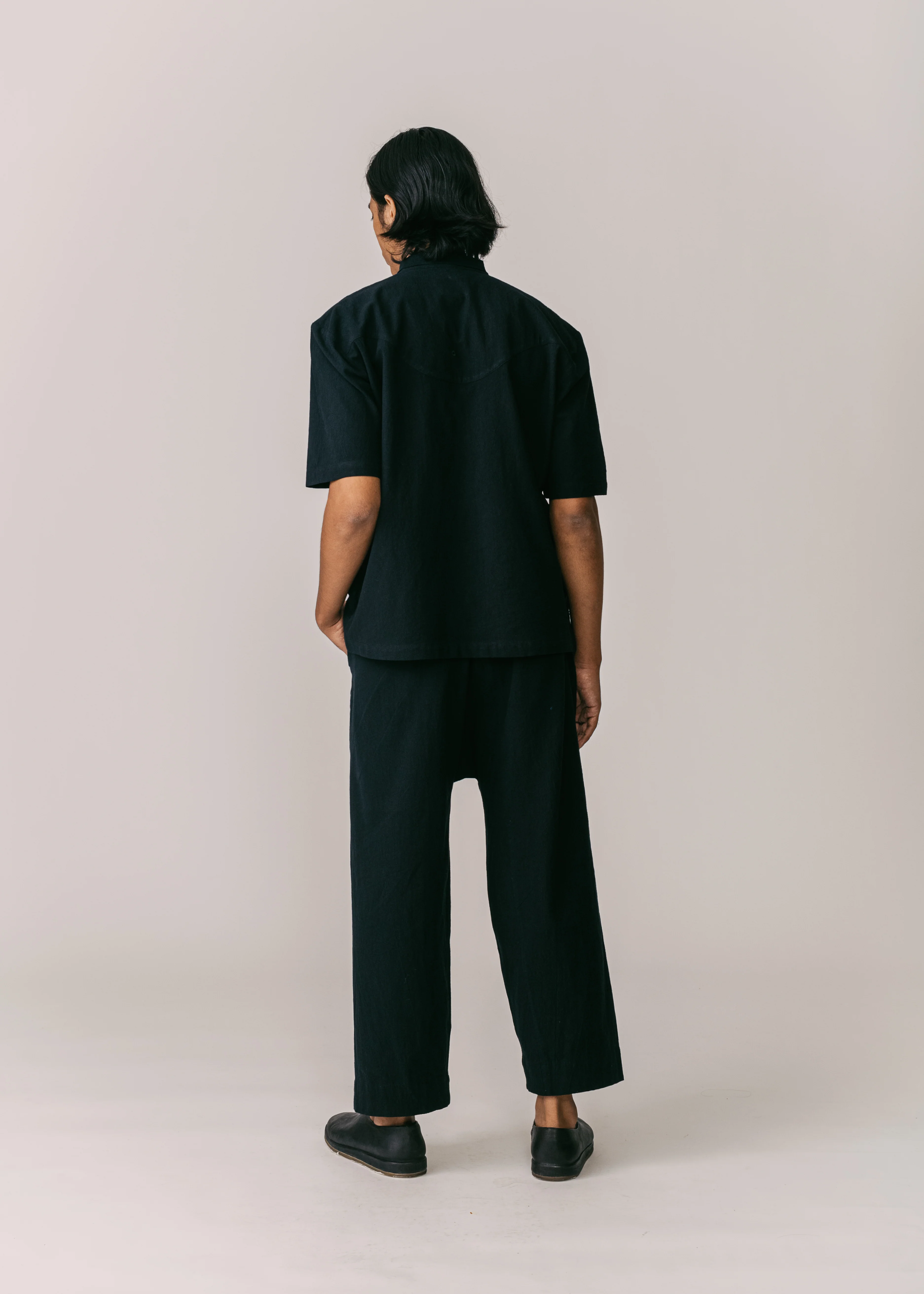 Men: Alir Collared Shirt (Black) - Image 4