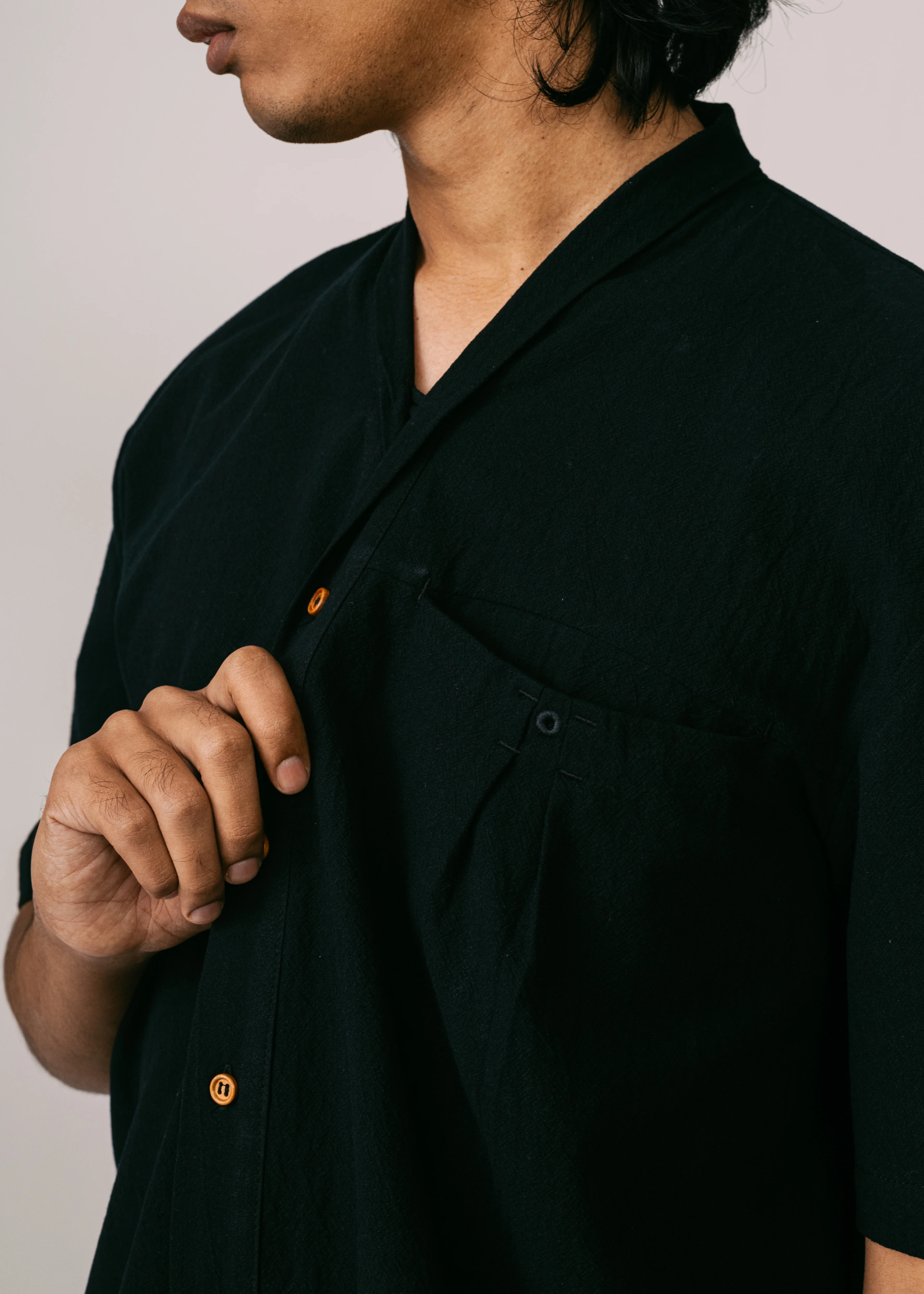 Men: Alir Collared Shirt (Black) - Image 5
