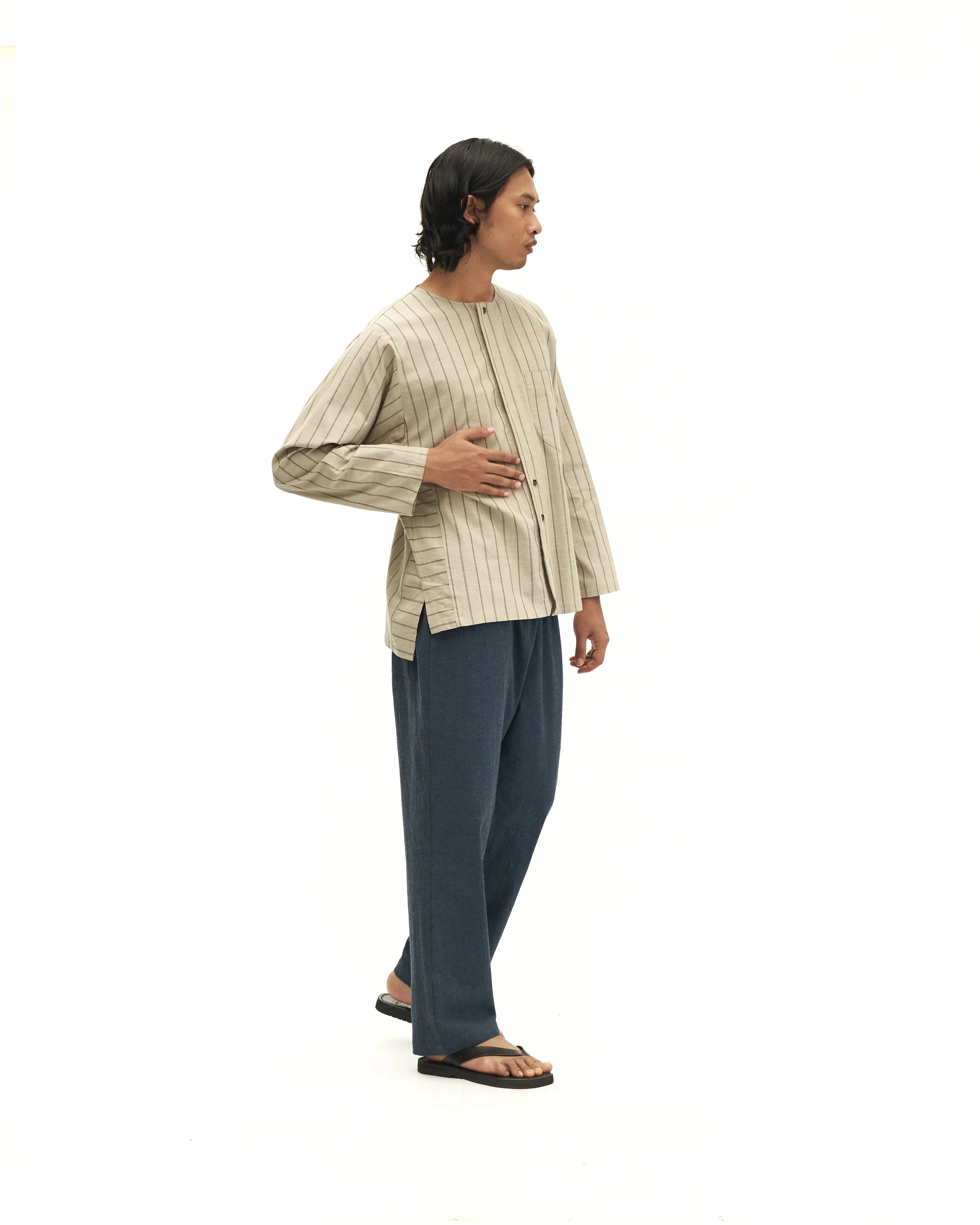 Men: Galah Buttoned Shirt (Grey Stripe) - Image 7