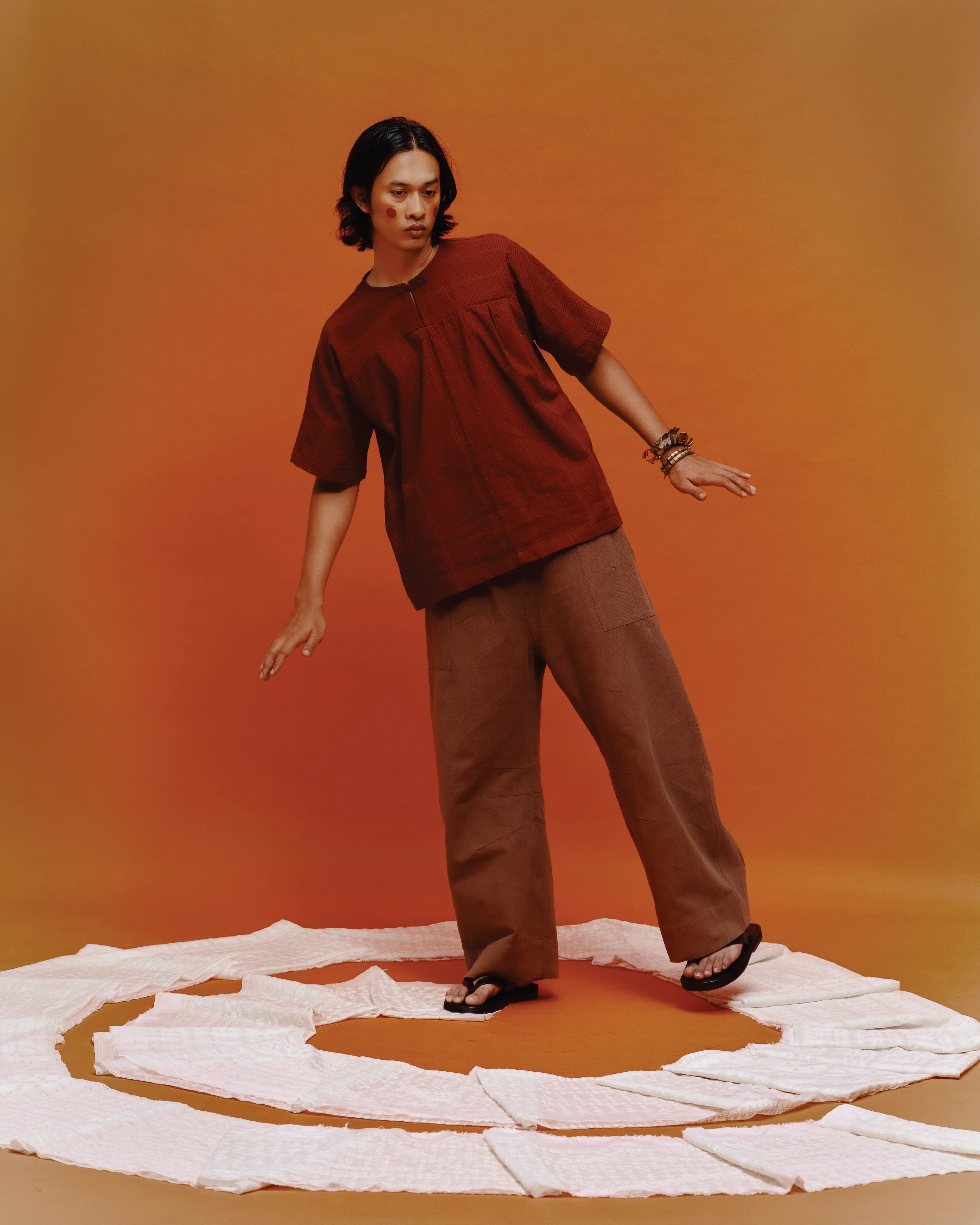 Men: Kongsi Keyhole Top (Rosewood) - Image 10