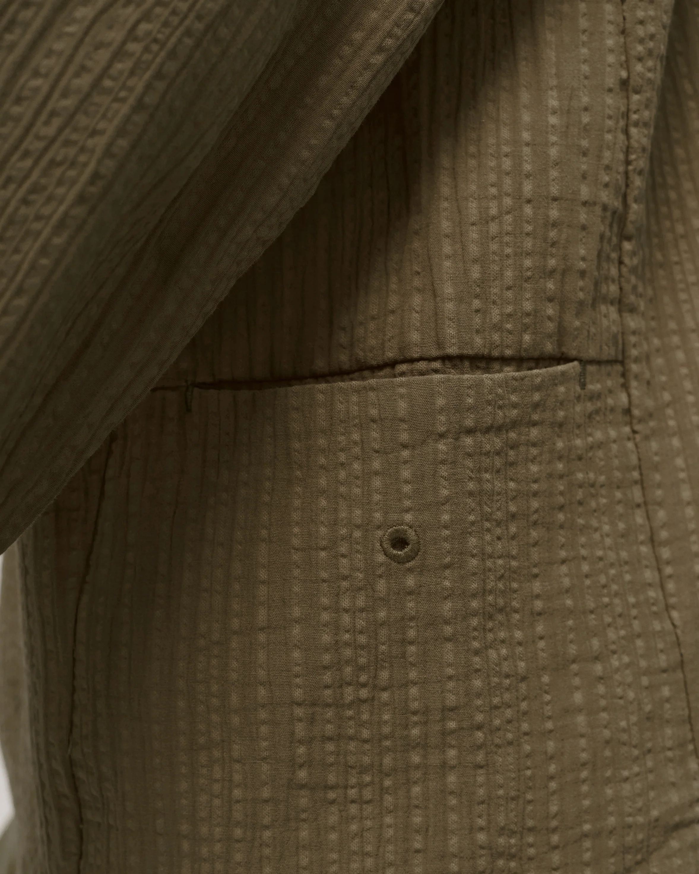 Men: Roti Canai Keyhole Top (Kari) - Image 6