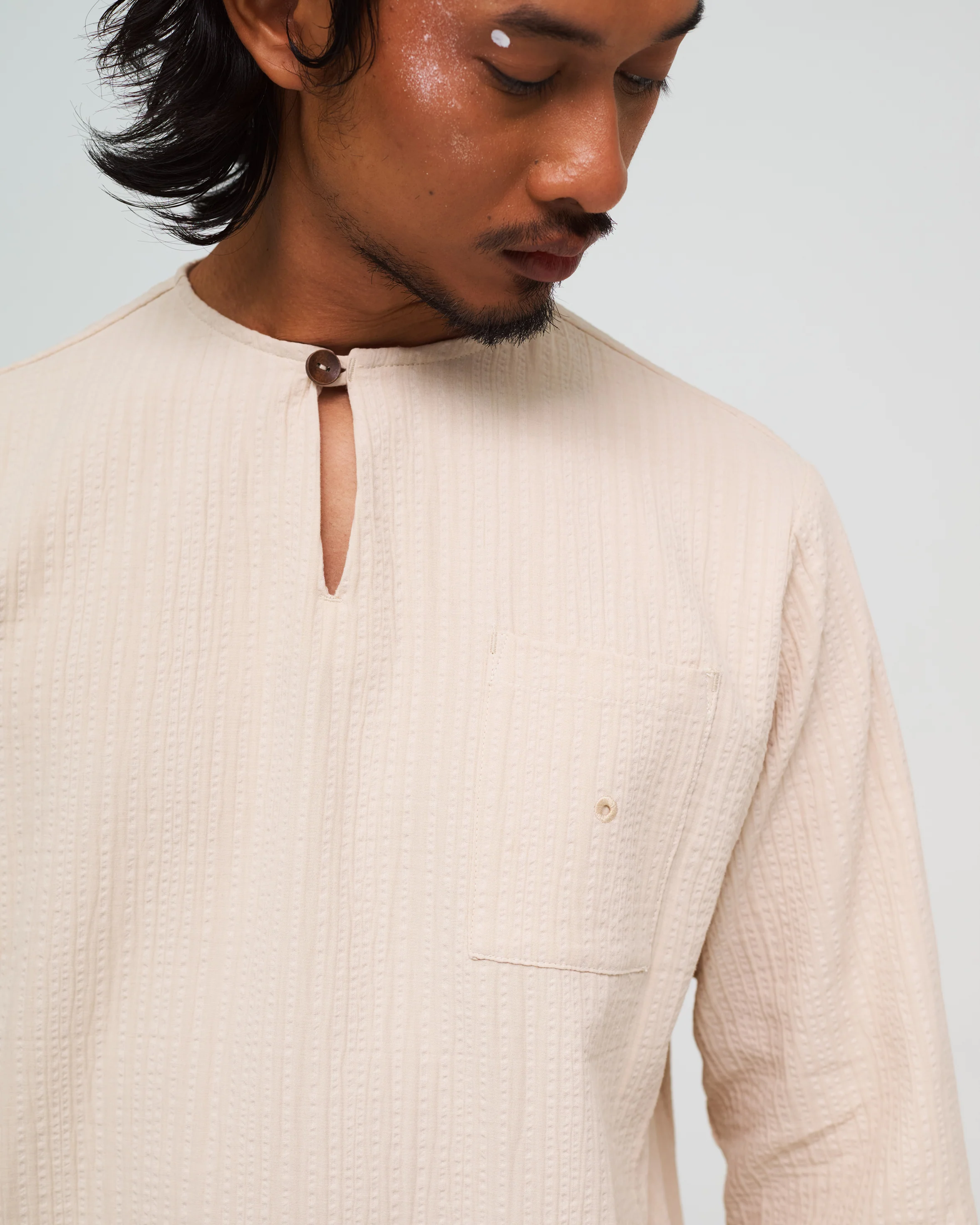Men: Roti Canai Keyhole Top (Tepung) - Image 10