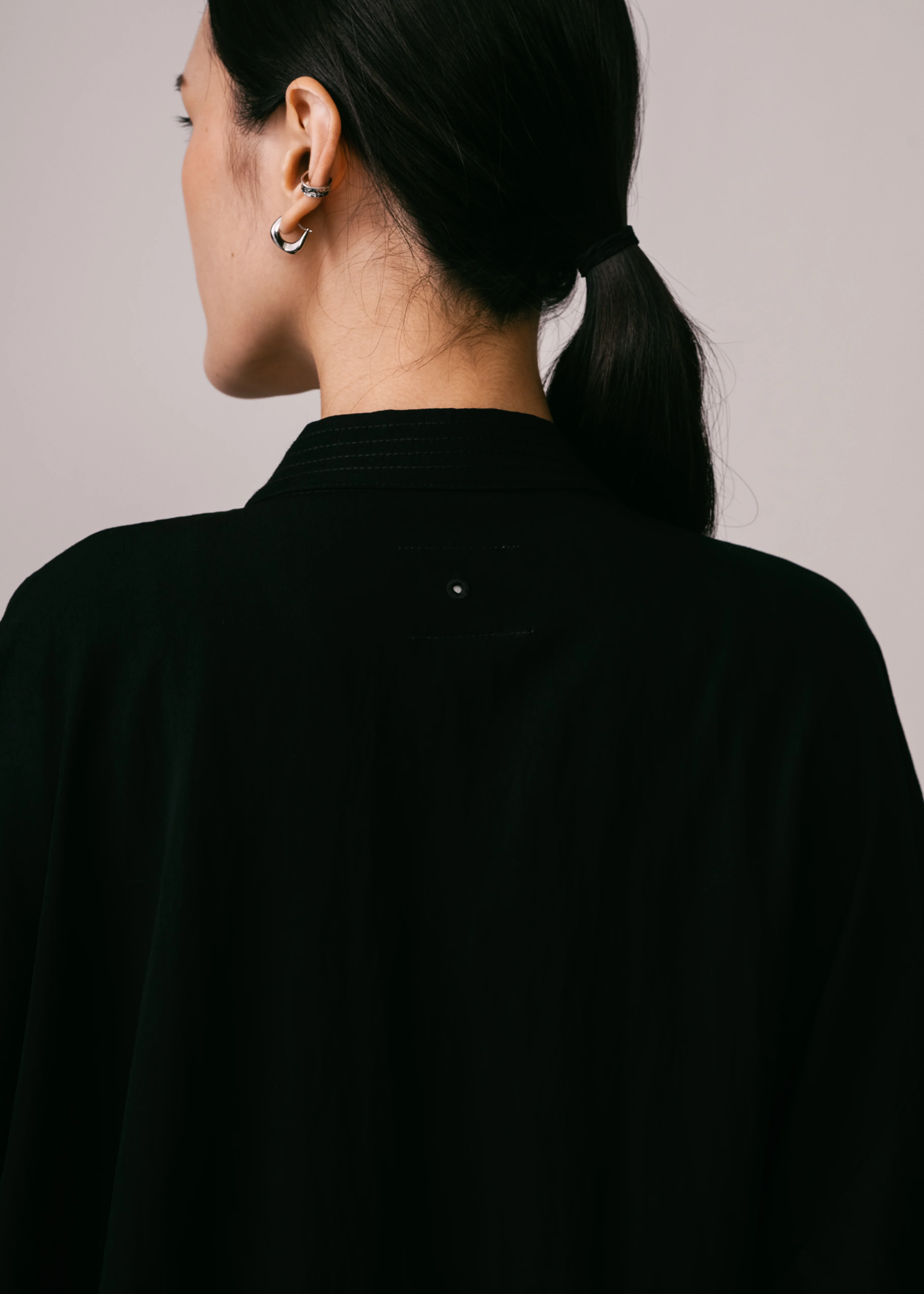 Unisex: Ria Loose Kedah Top (Black) - Image 7