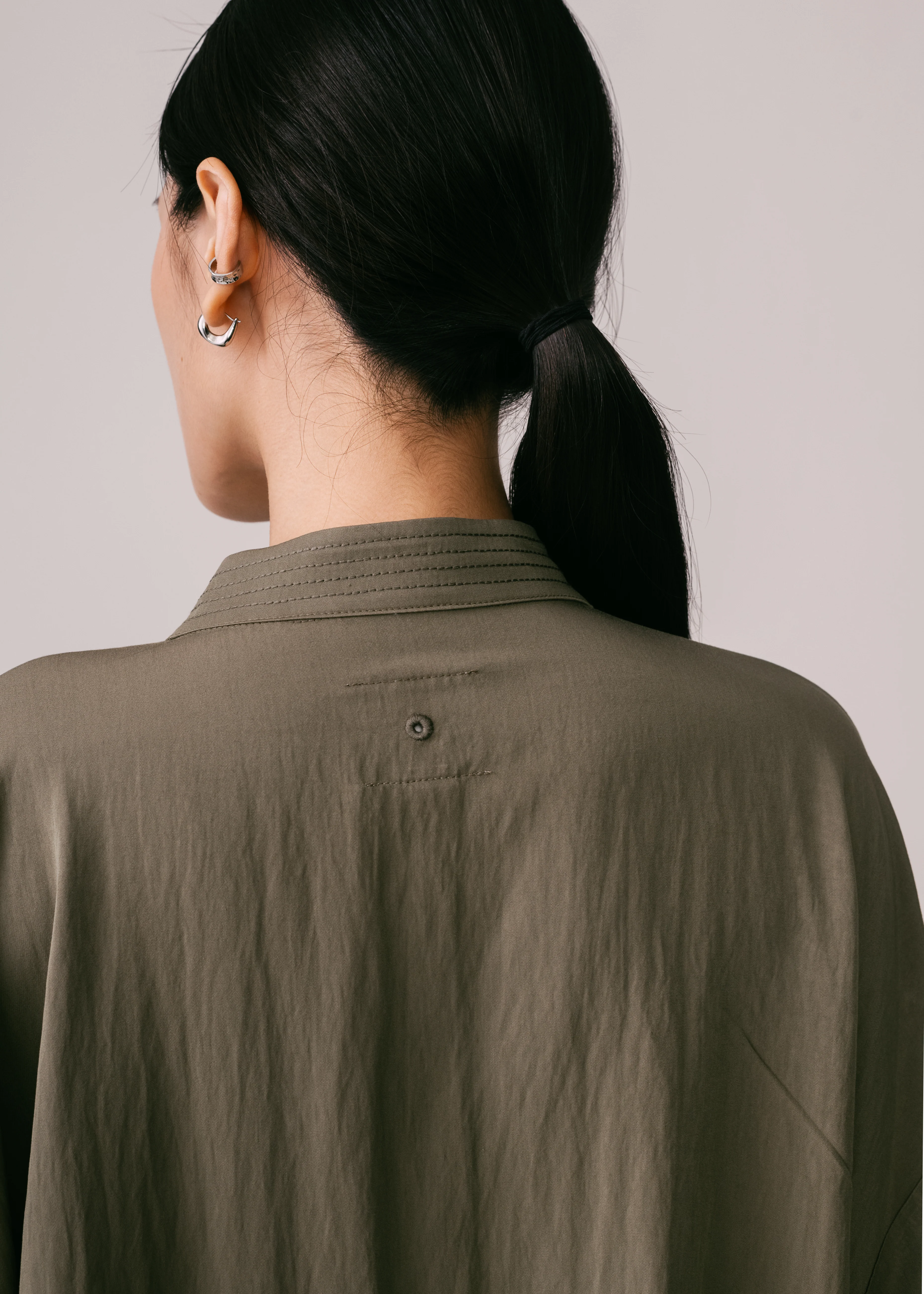 Unisex: Ria Loose Kedah Top (Olive) - Image 8