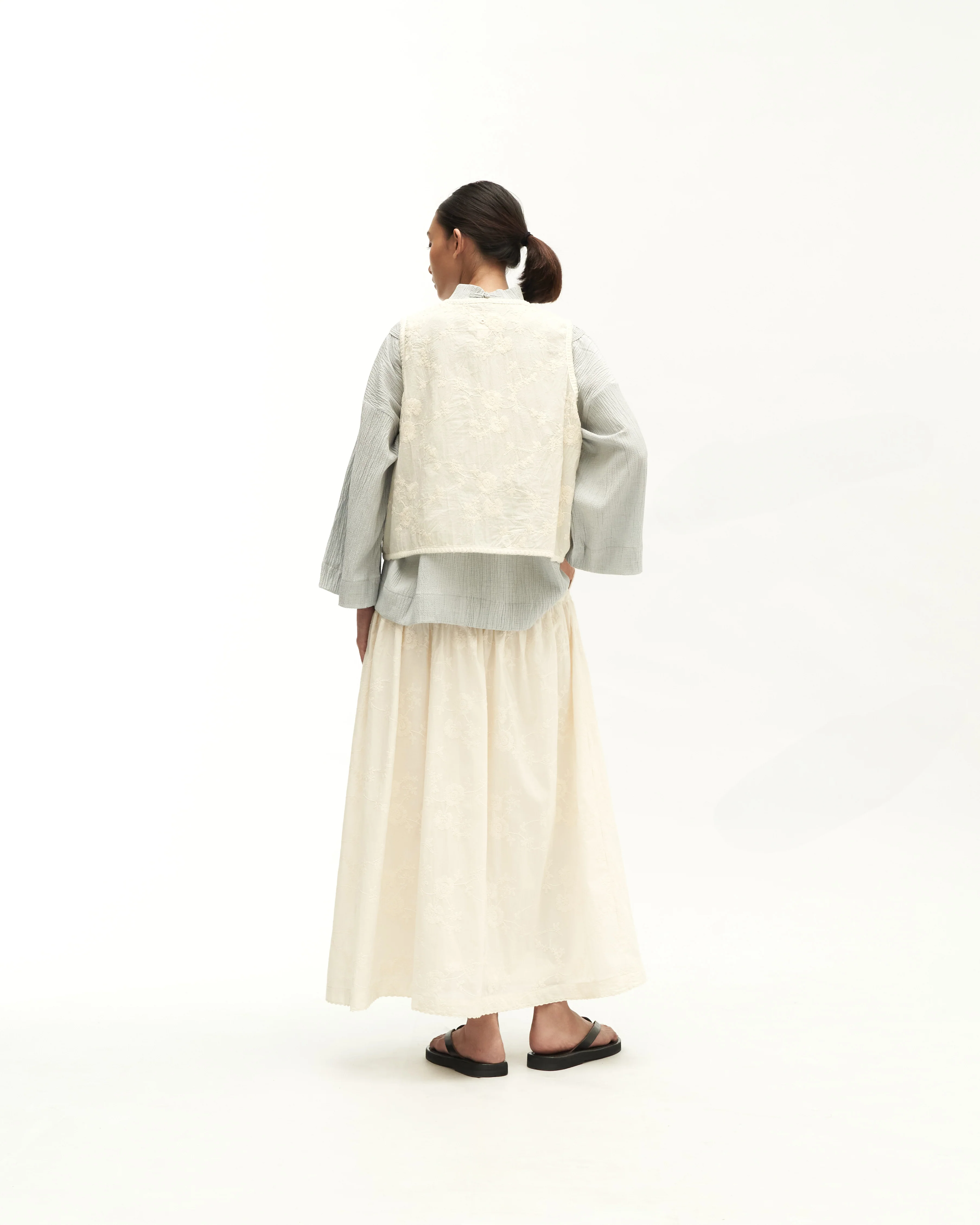 Unisex: Serikat Vest (Floral Embroidery) - Image 5