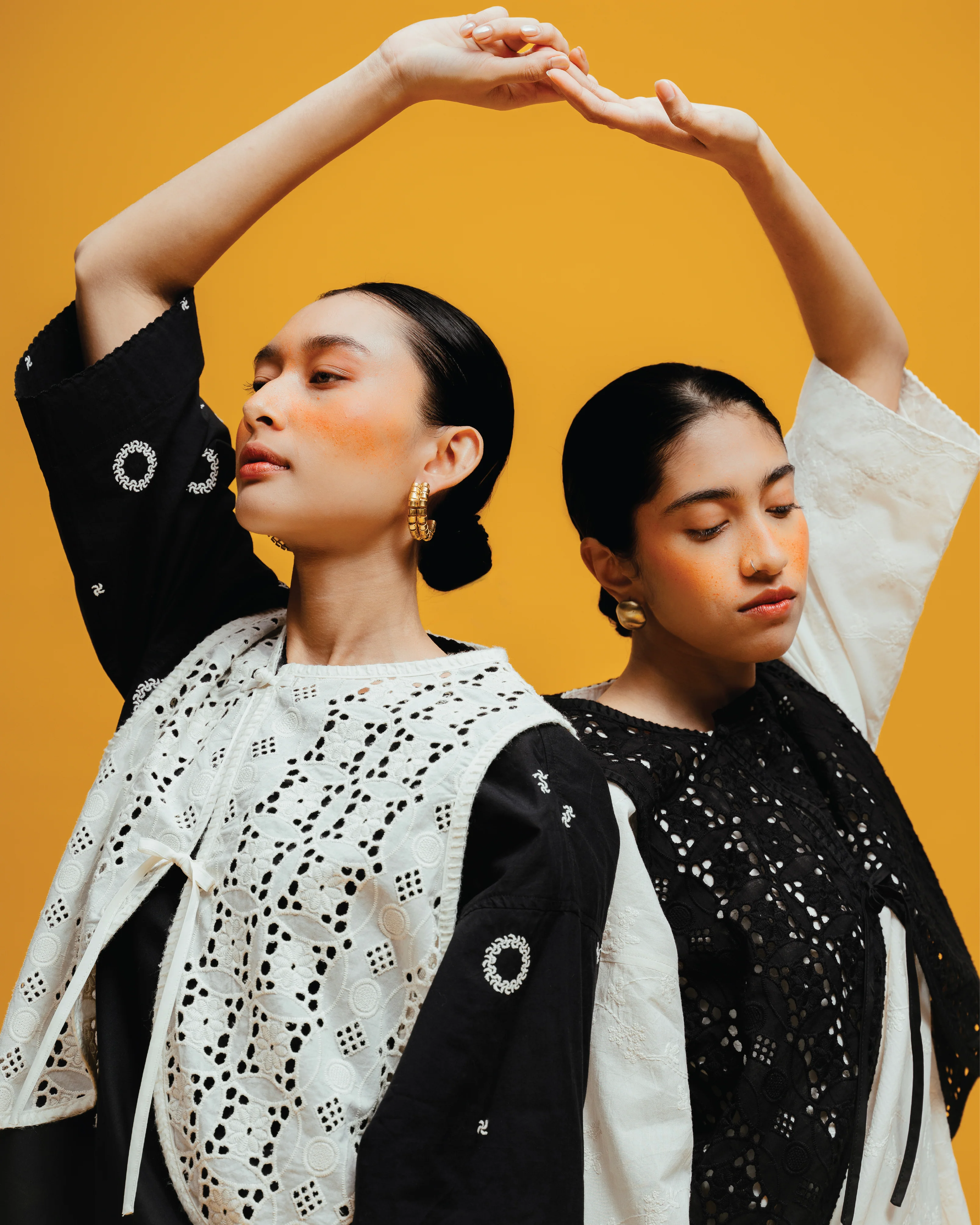 Women: Suria Kedah Top (Black Embroidered) - Image 8