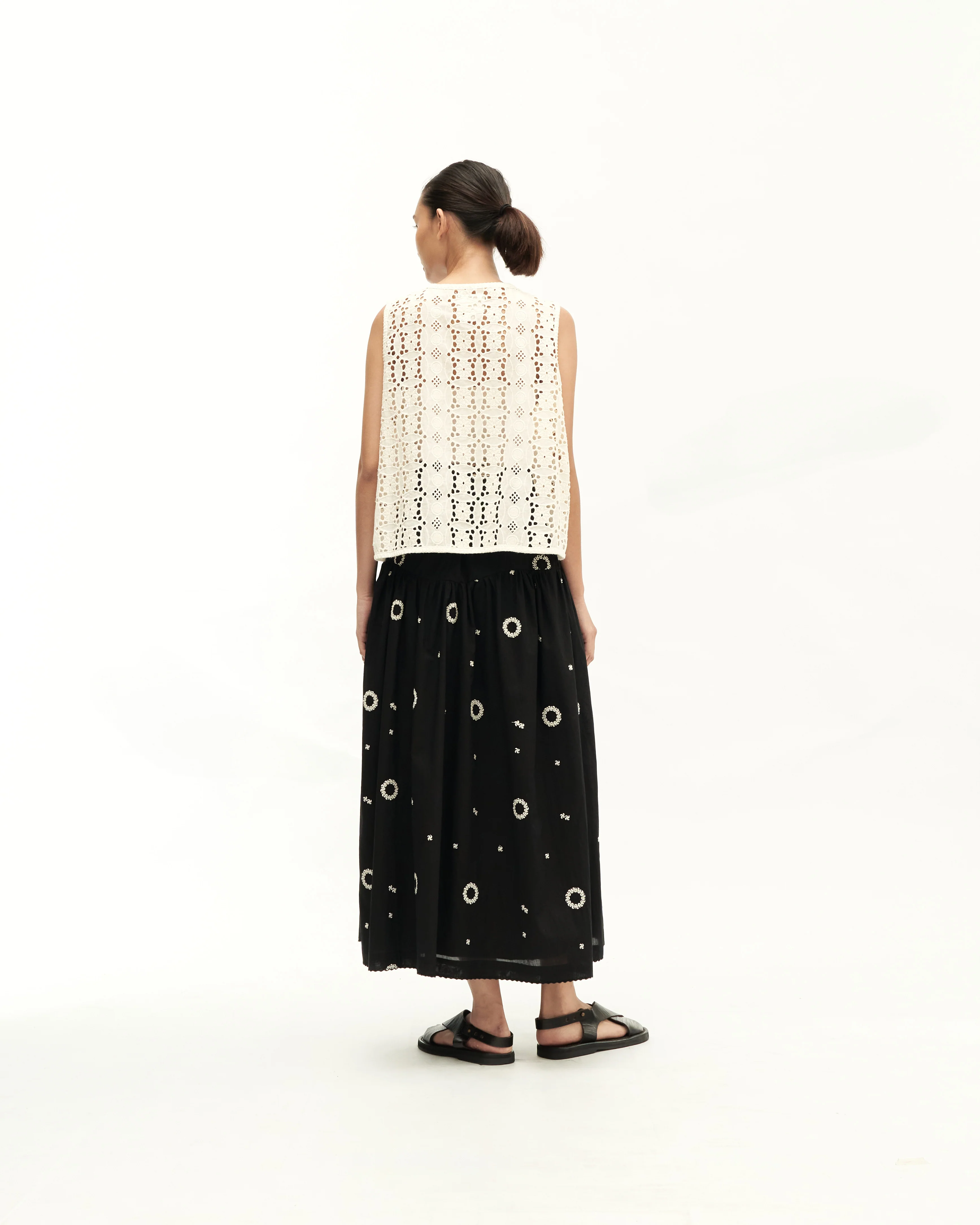 Unisex: Serikat Vest (Sand Eyelet) - Image 6
