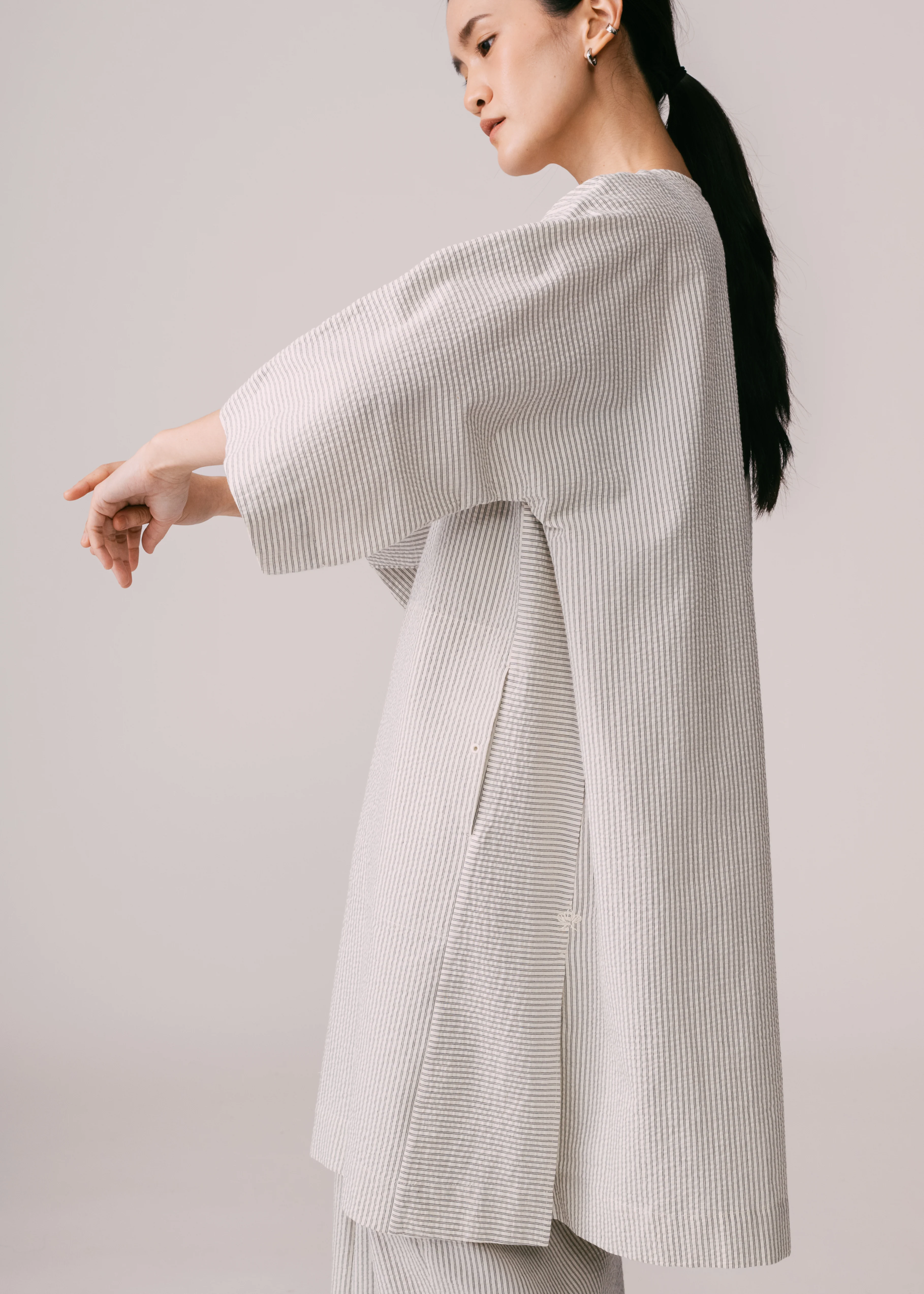 Unisex: Tahan Kurta Top (Black Stripe) - Image 8