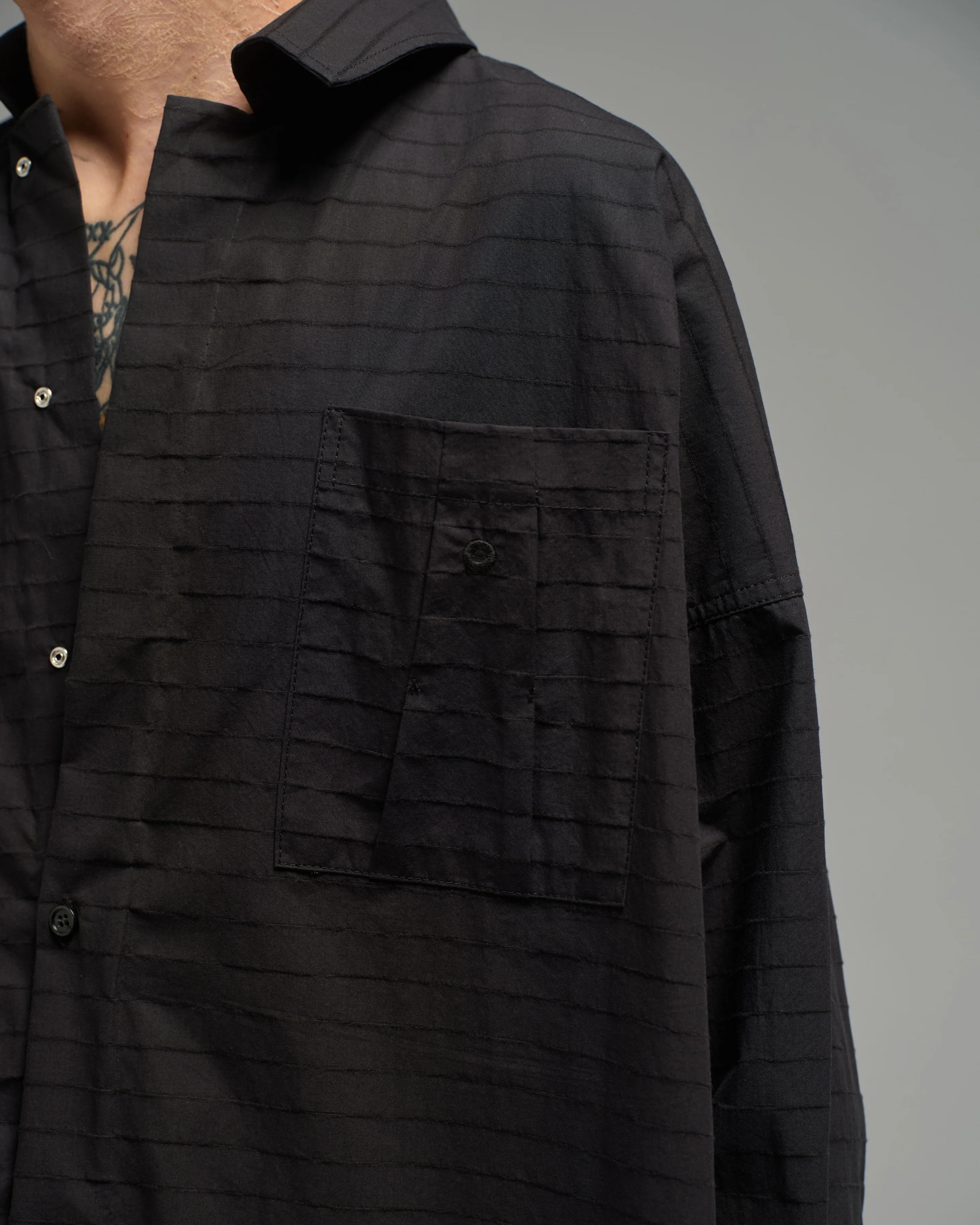 Unisex: Batwing Shirt (Black) - Image 5