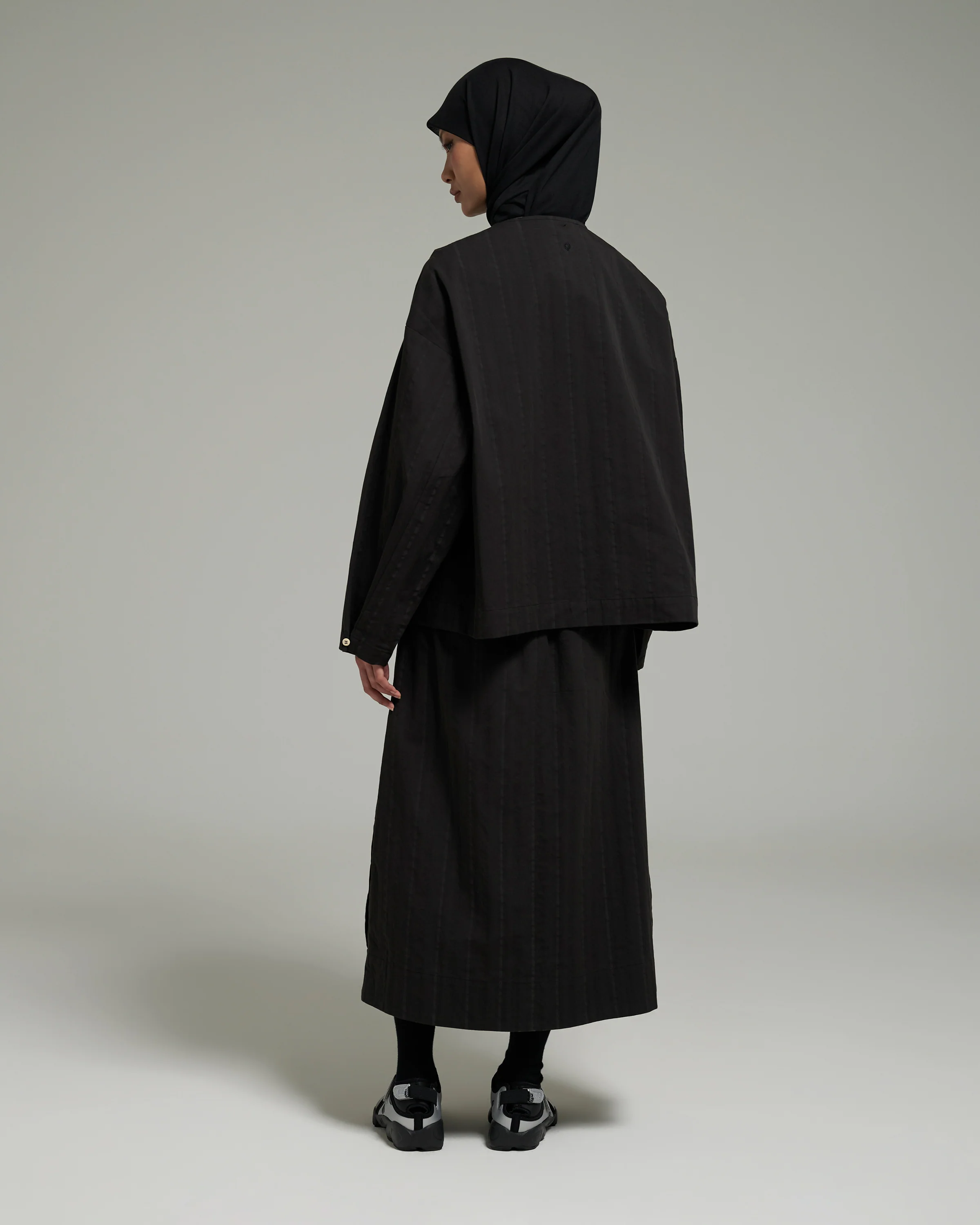 Unisex: The Cropped Jacket (Black Stripe) - Image 4