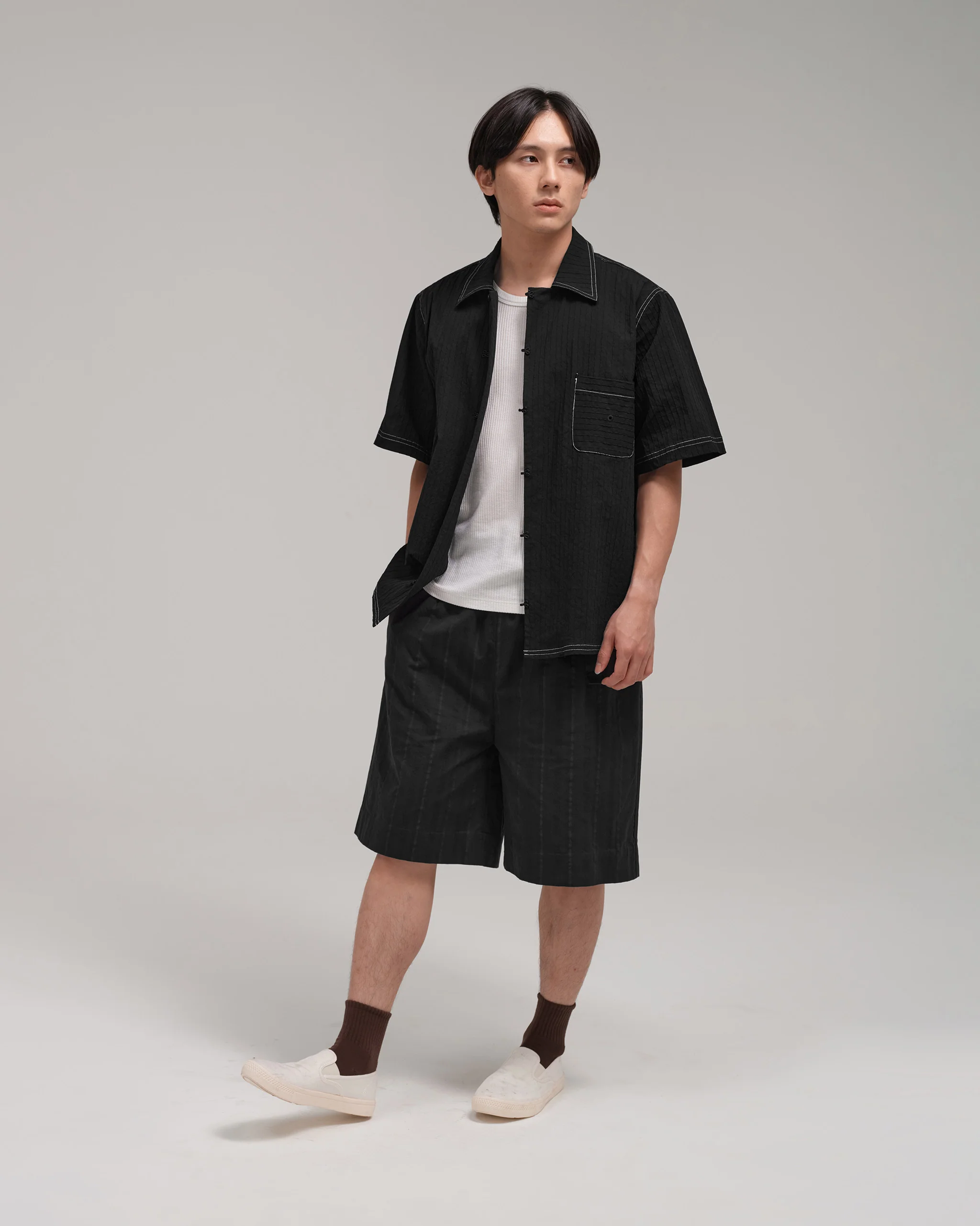 Unisex: The Shirt (Black) - Image 8