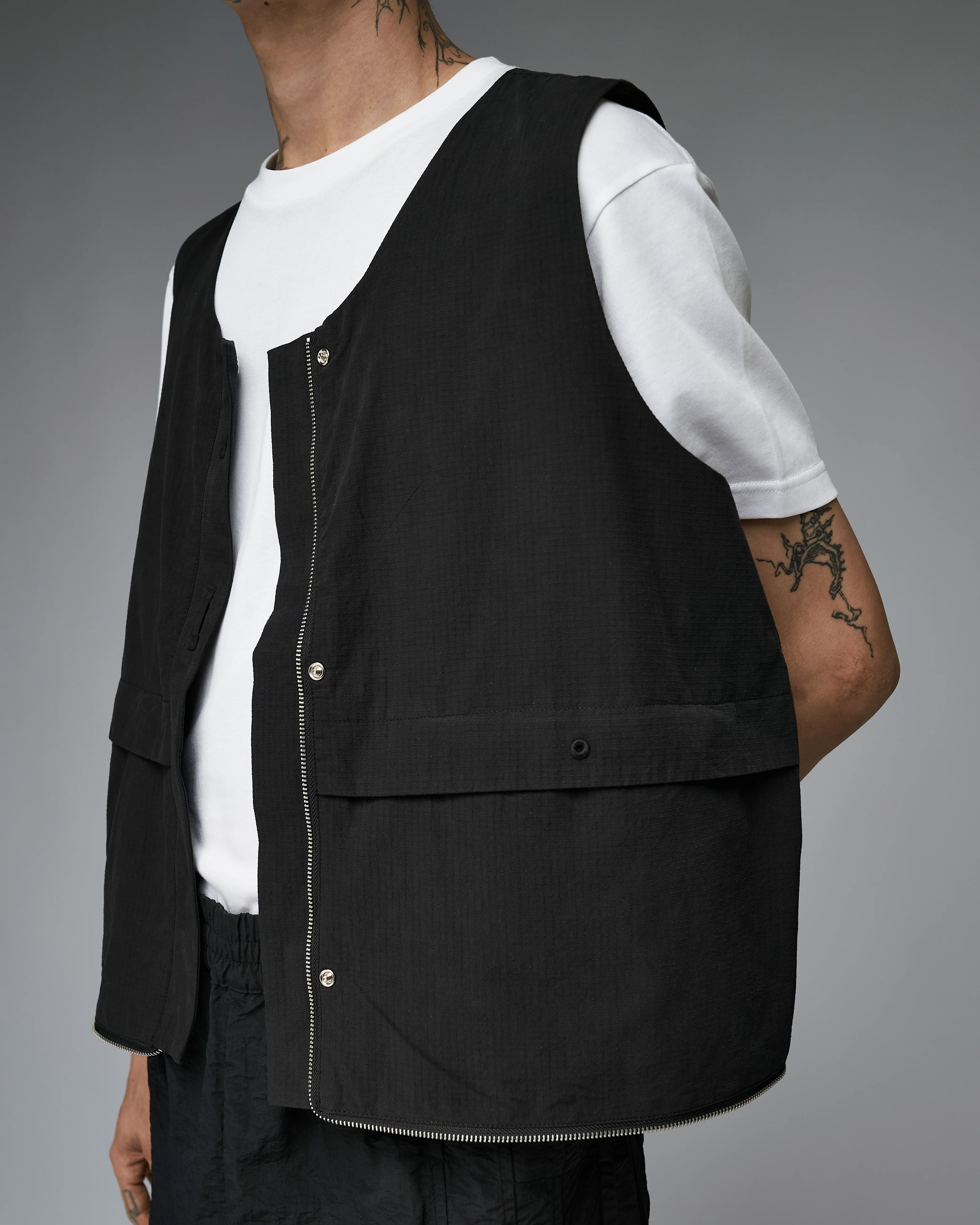 Unisex: The Utility Vest Tote (Black) - Image 4