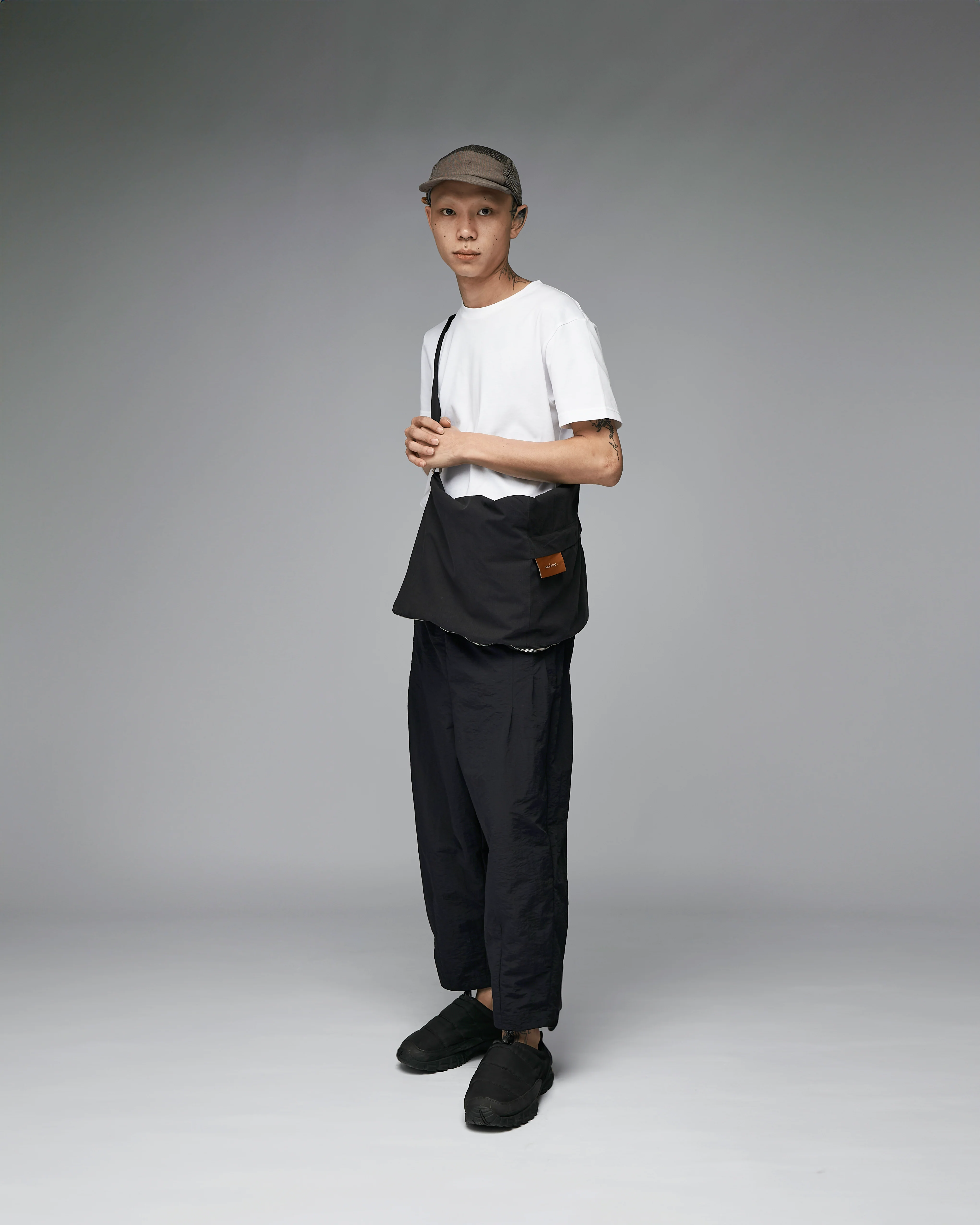 Unisex: The Utility Vest Tote (Grey) - Image 11