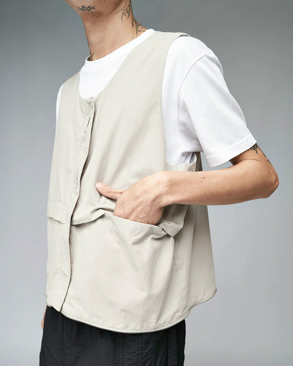 Unisex: The Utility Vest Tote (Grey) - Image 9