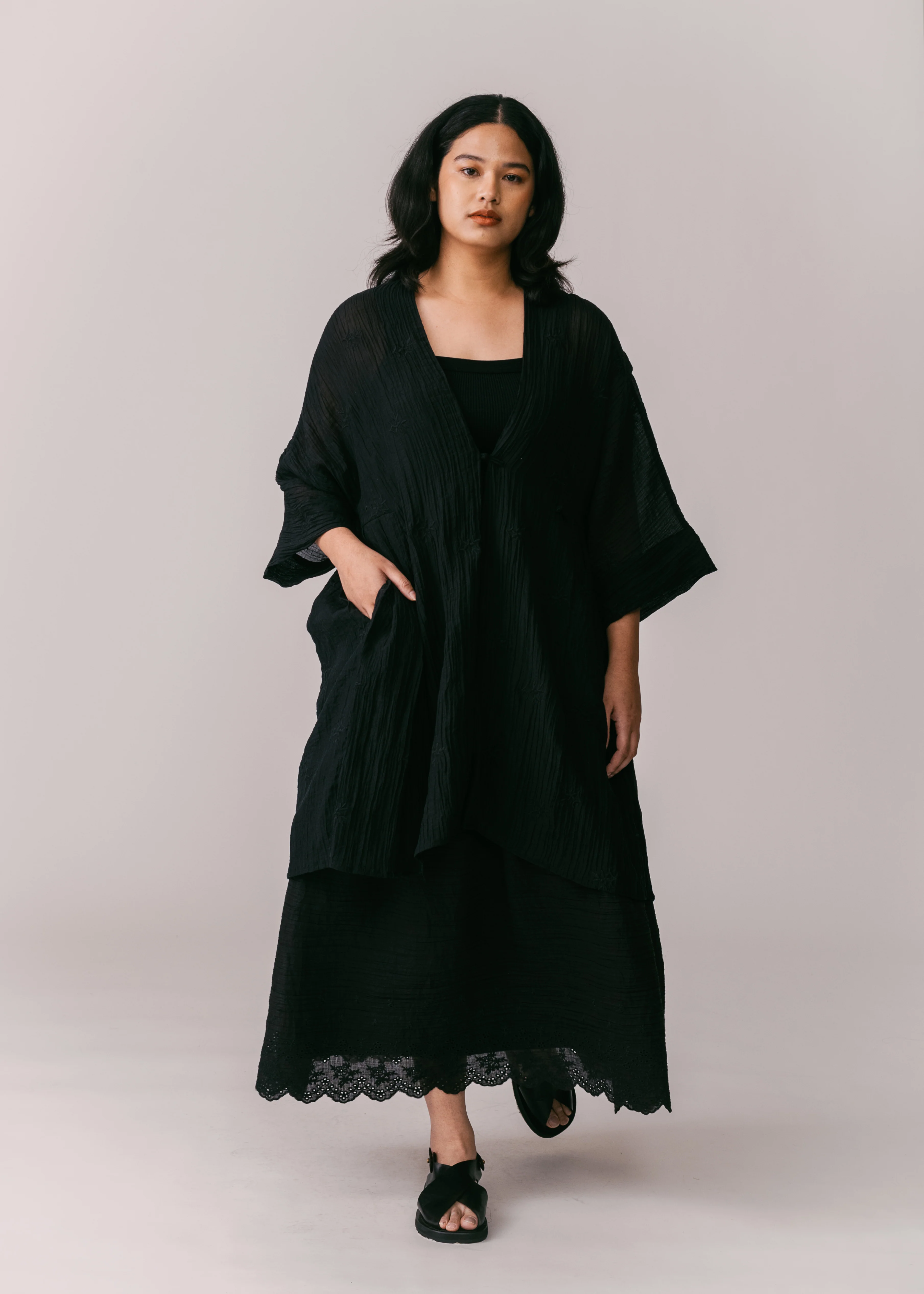 Women: Cambah Pleated Outer (Black) - Image 8