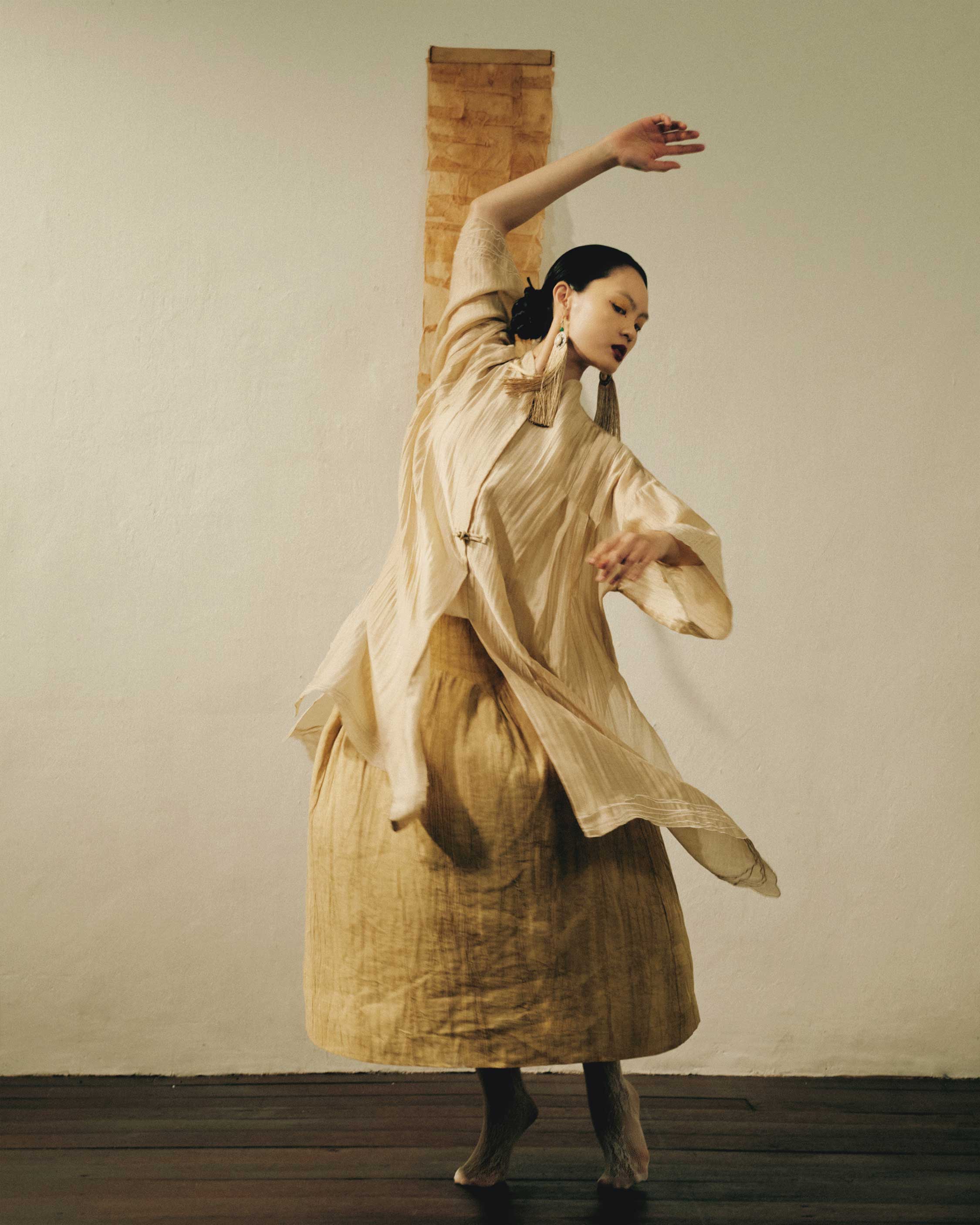 Women: Chinese Tea Top (Oolong Tea) - Image 12