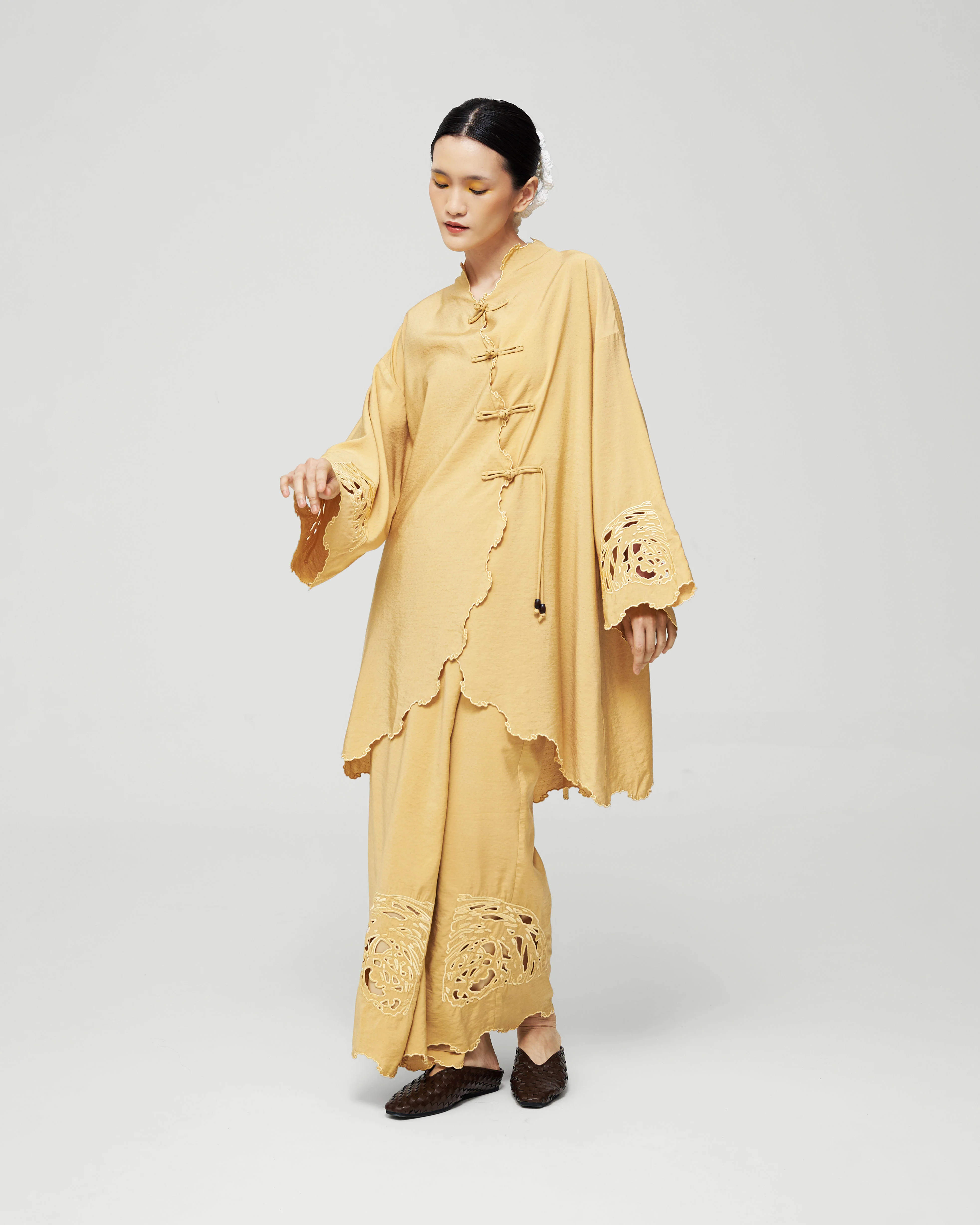Women: Kirai Kebarung Set (Roti Jala) - Image 2