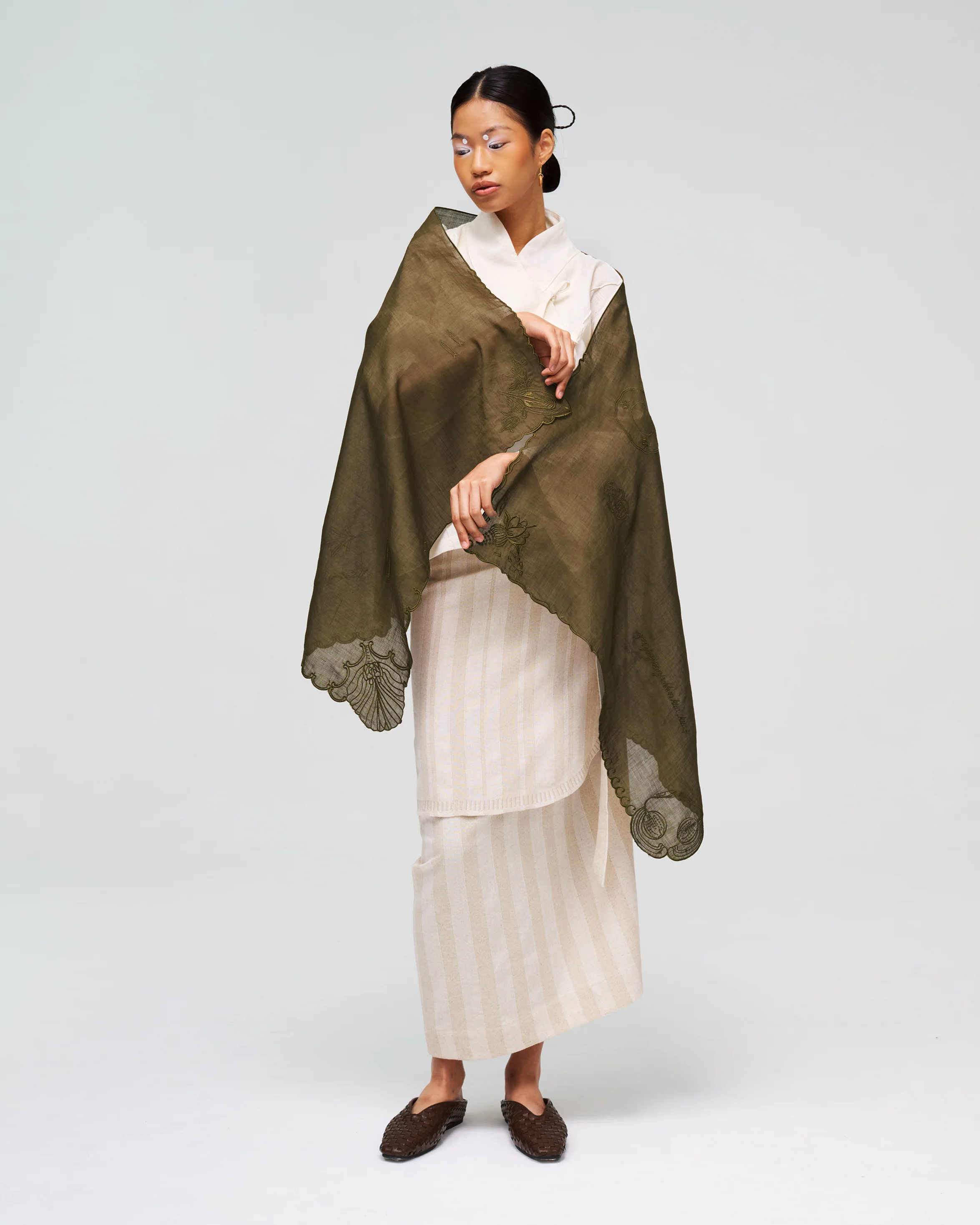 Women: Long Saprah Shawl (Daun Pisang) - Image 3