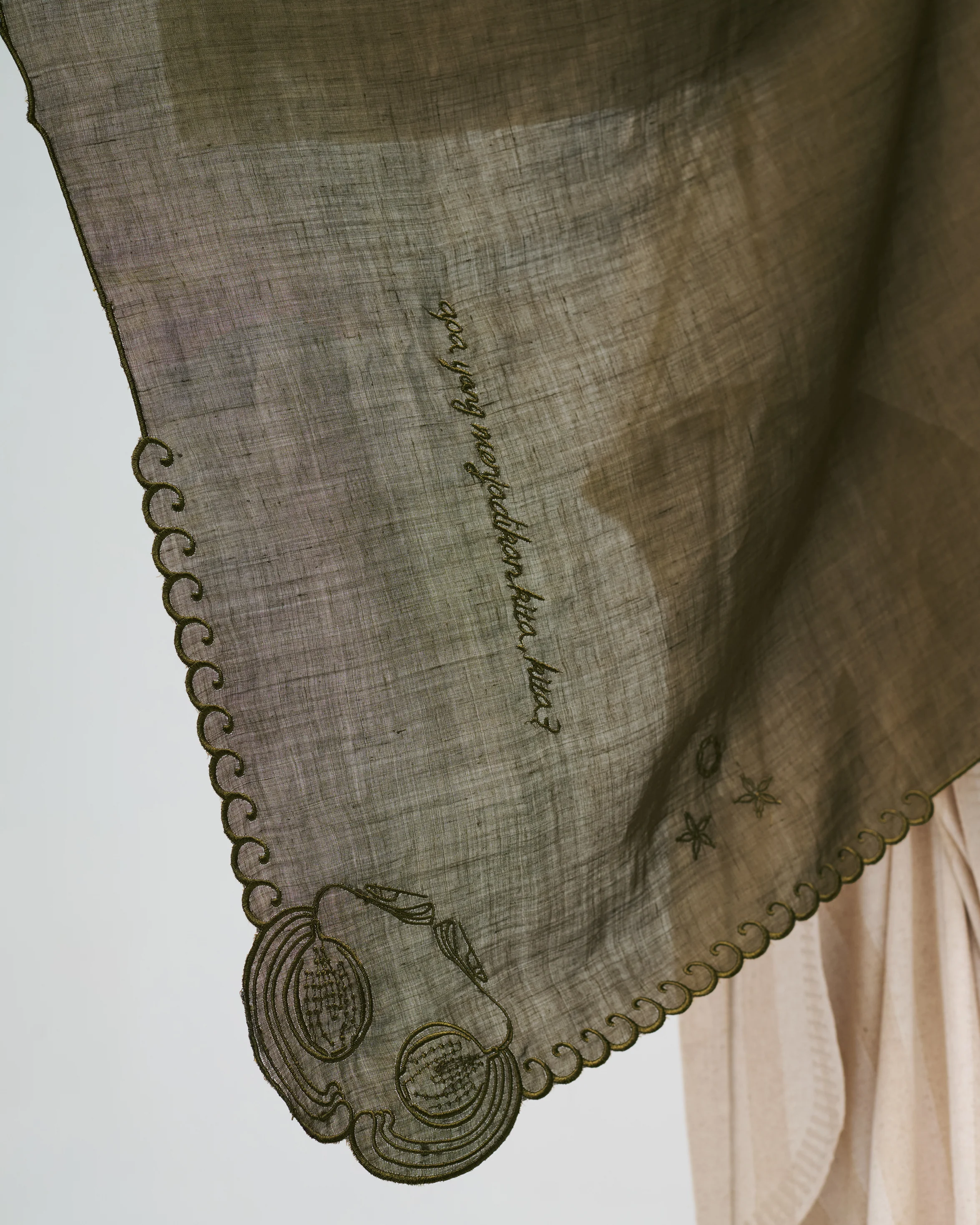 Women: Long Saprah Shawl (Daun Pisang) - Image 7