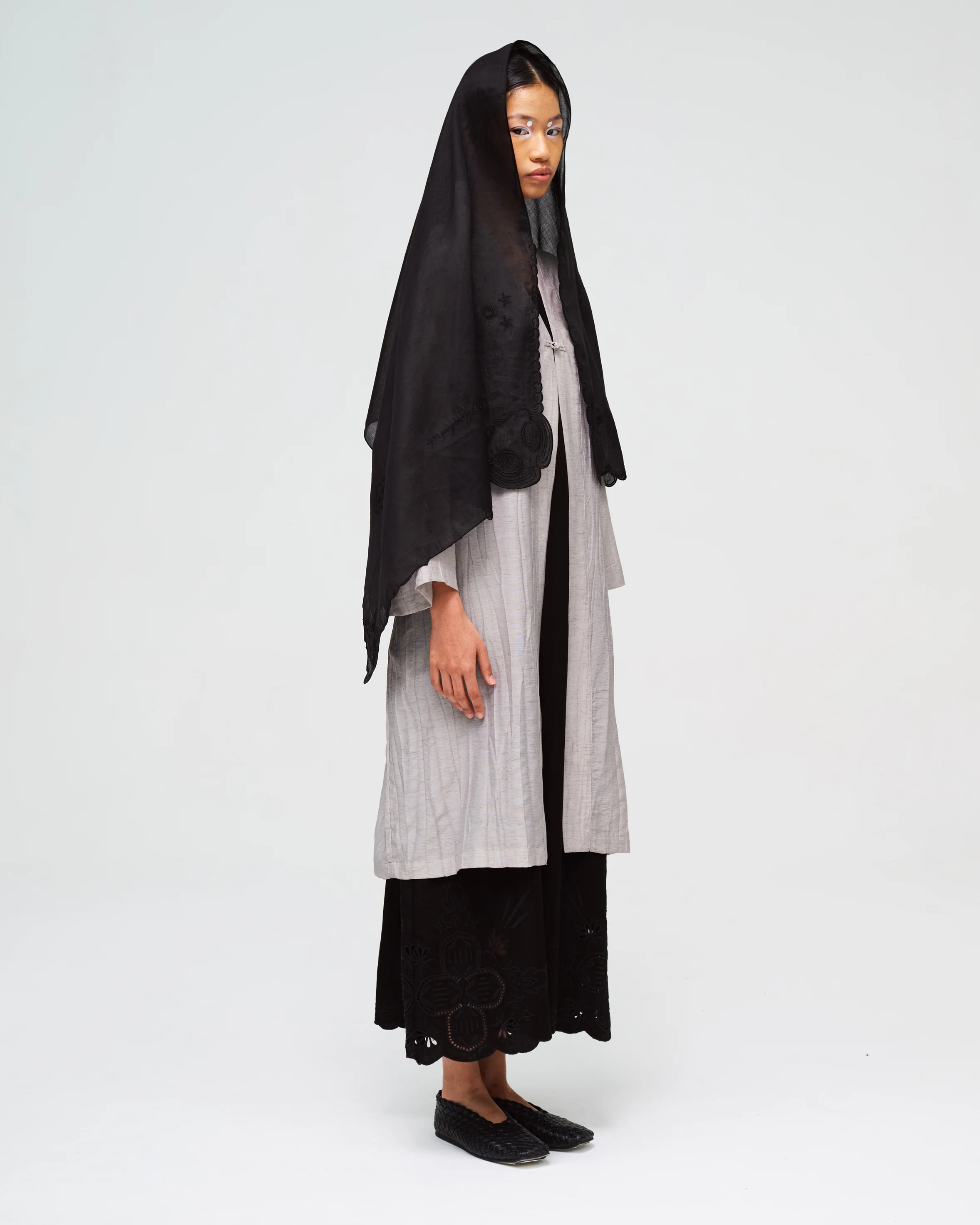 Women: Long Saprah Shawl (Lada Hitam)