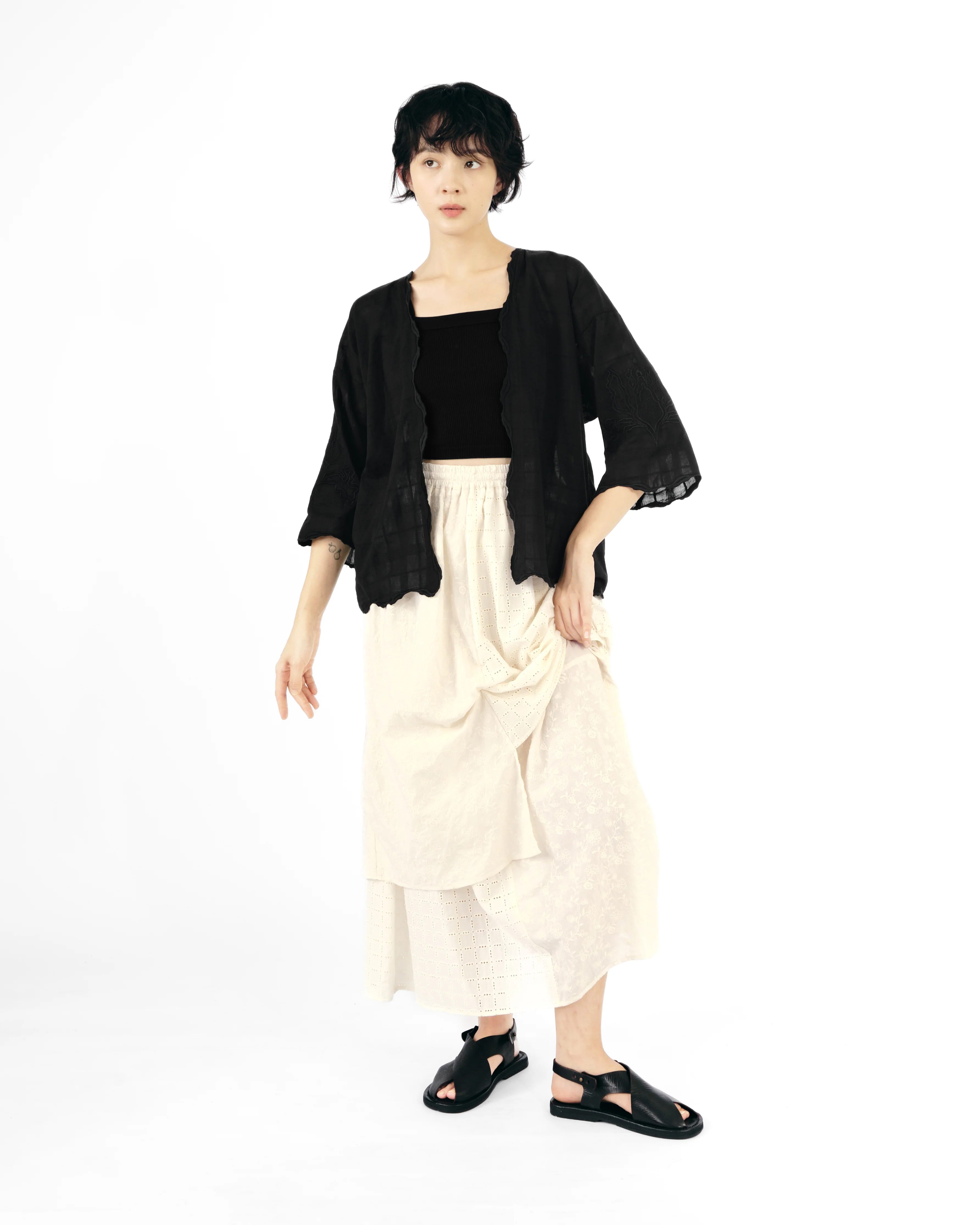 Women: Mekar Loose Kebaya (Black) - Image 2