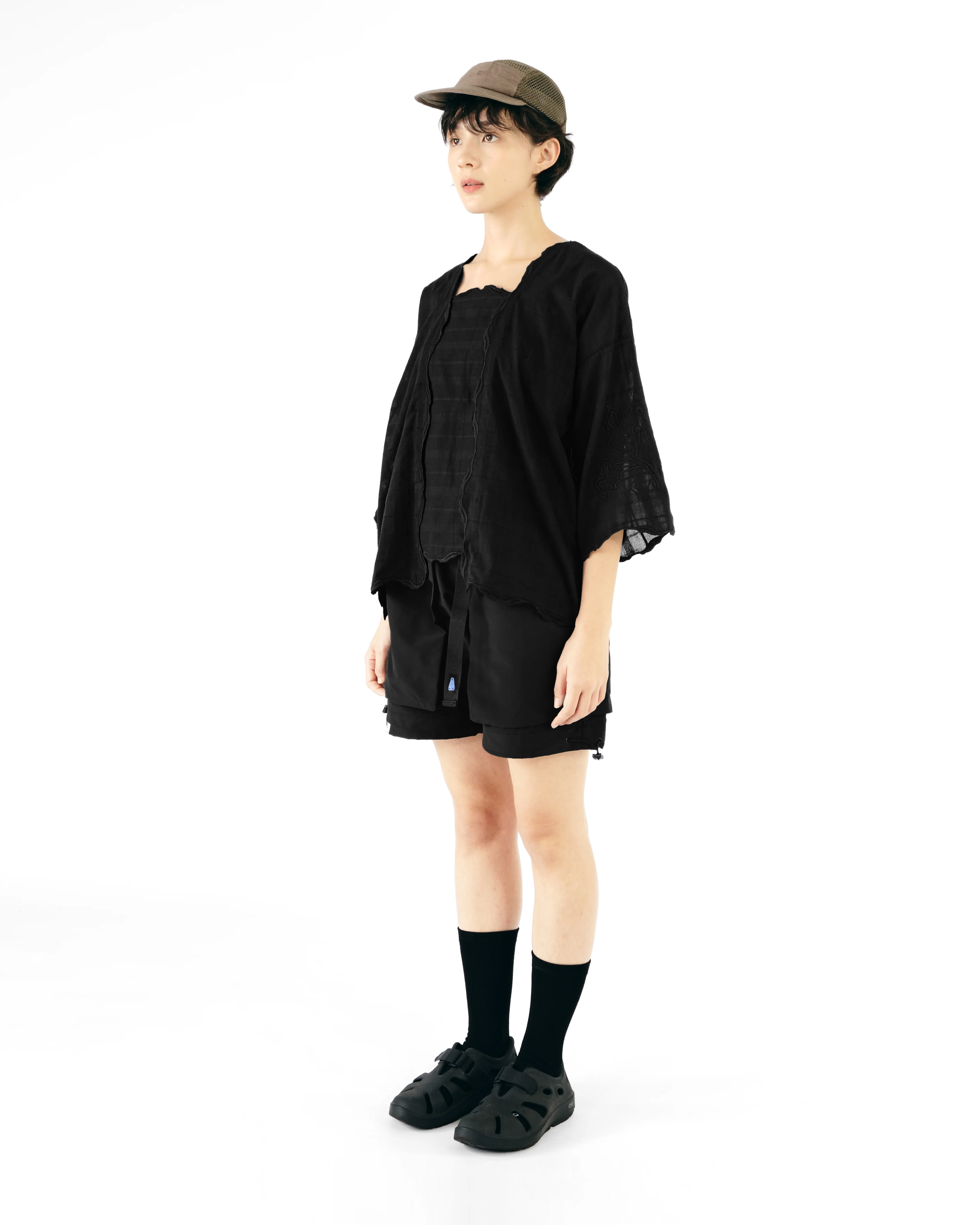 Women: Mekar Loose Kebaya (Black) - Image 4