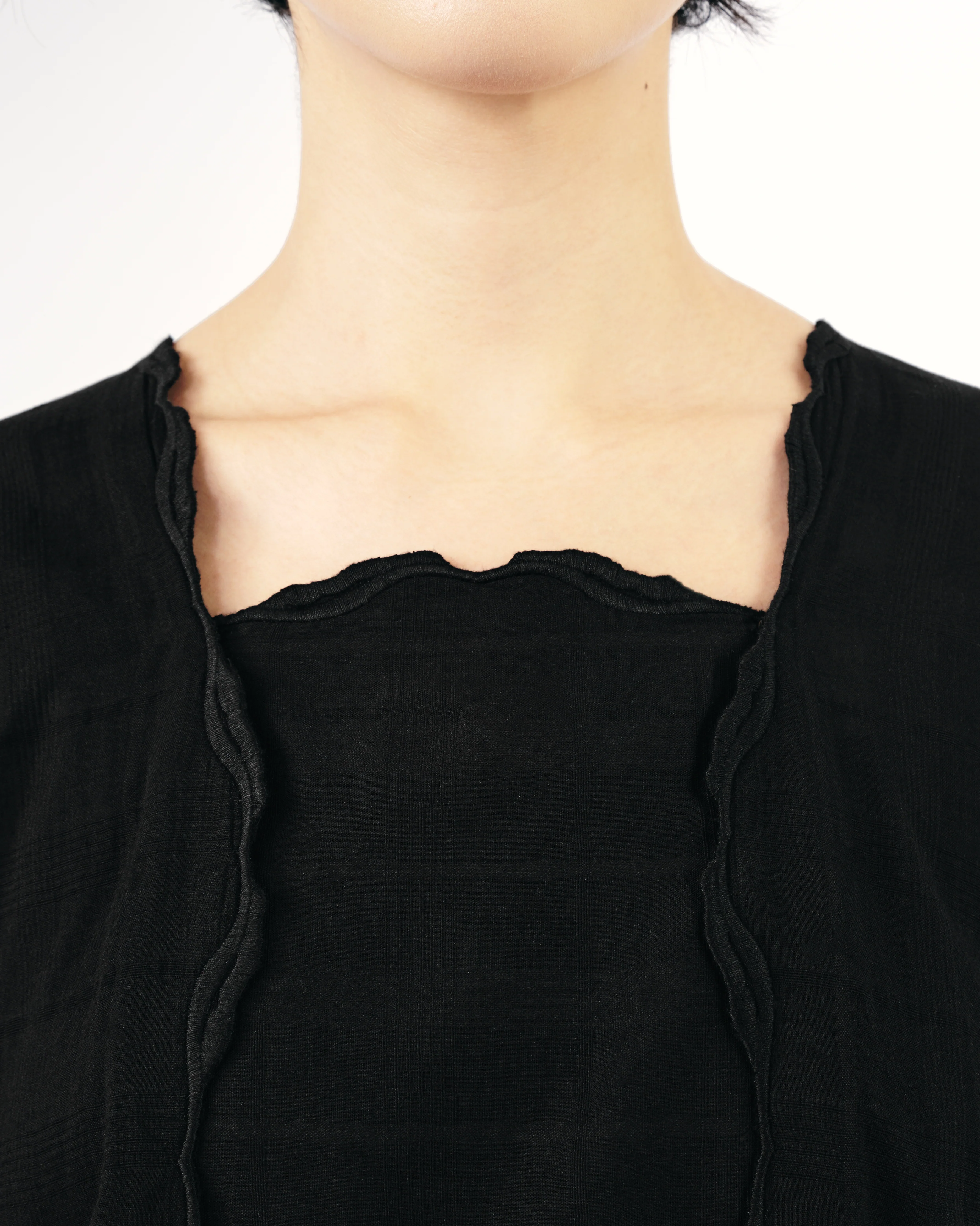 Women: Mekar Loose Kebaya (Black) - Image 7