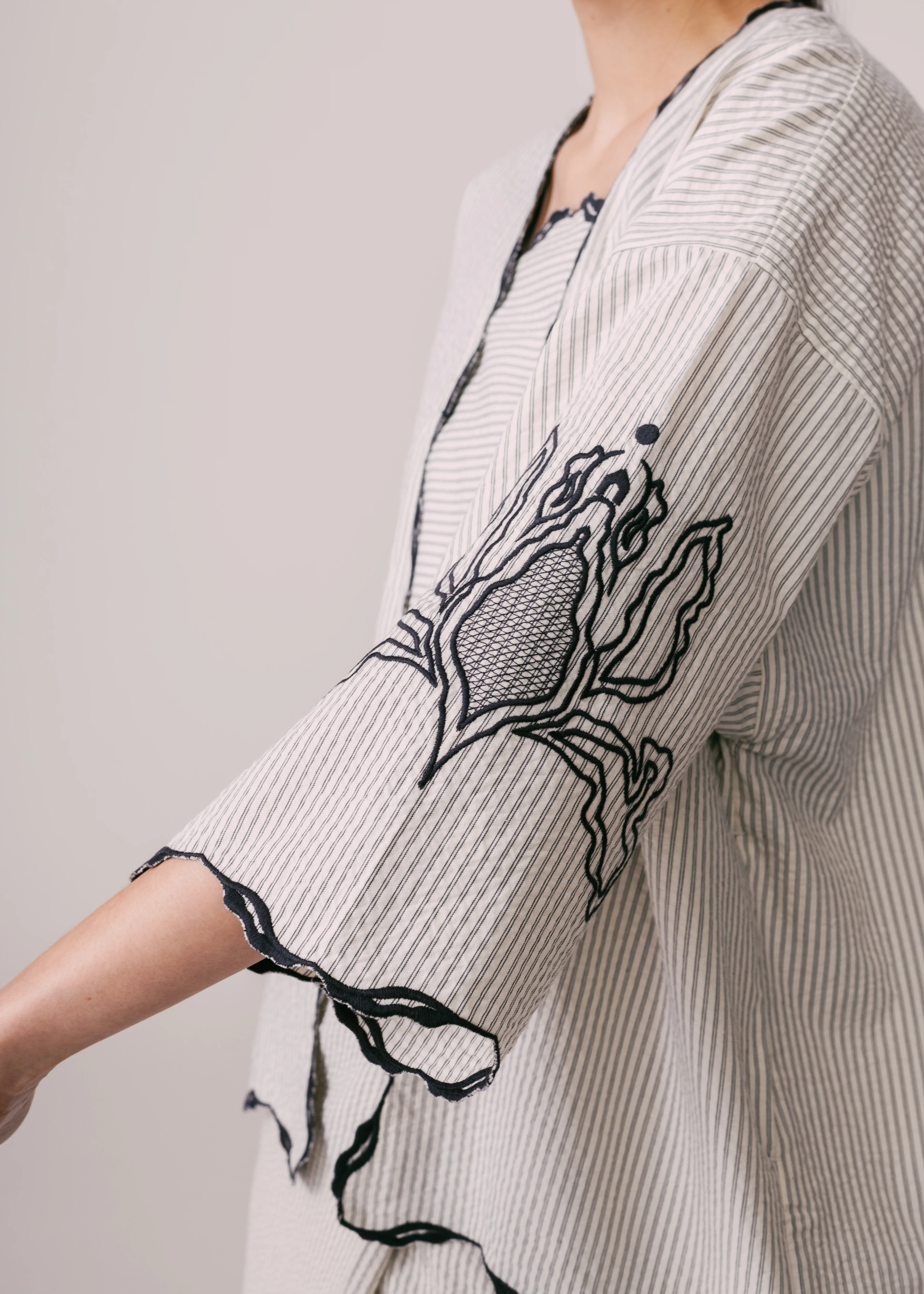 Women: Mekar Loose Kebaya (Black Stripe) - Image 6