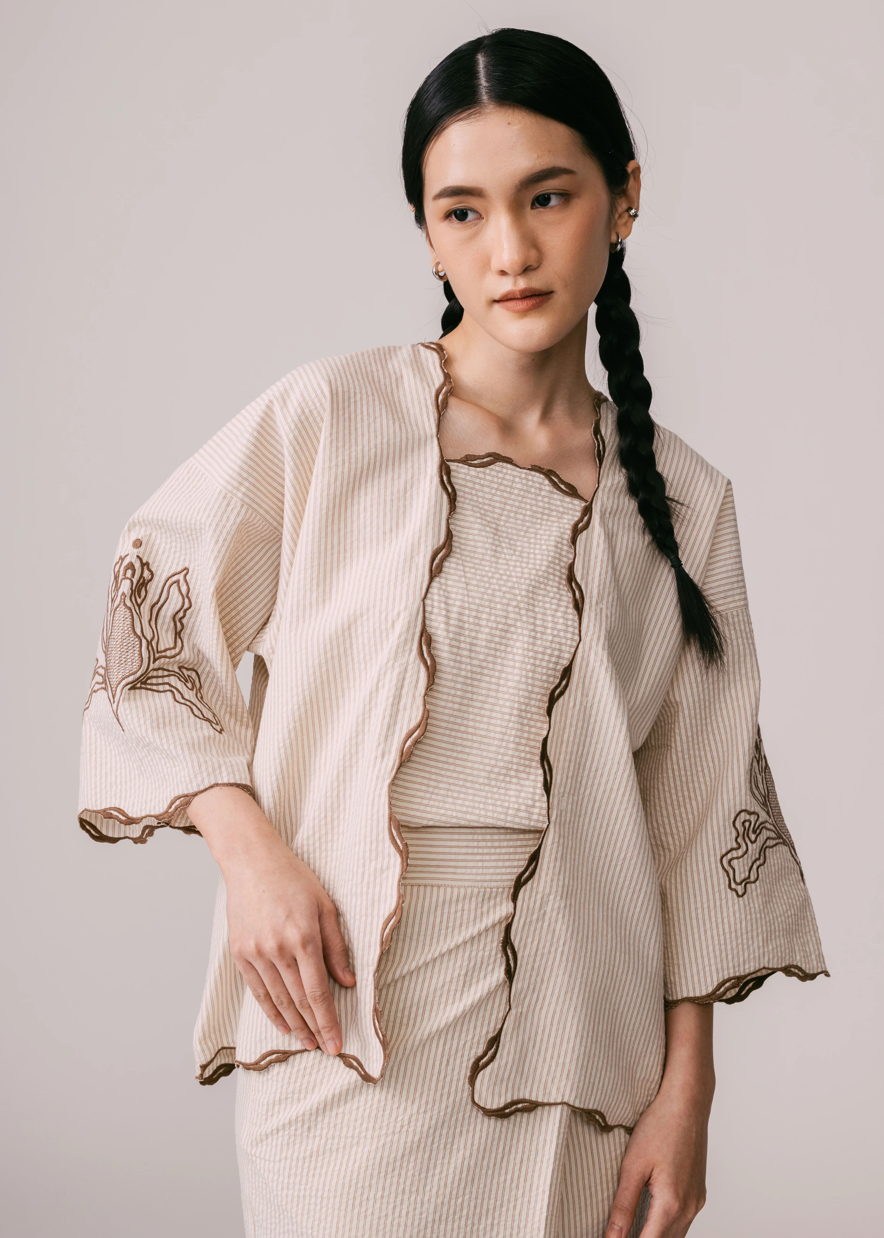 Women: Mekar Loose Kebaya (Brown Stripe) - Image 5