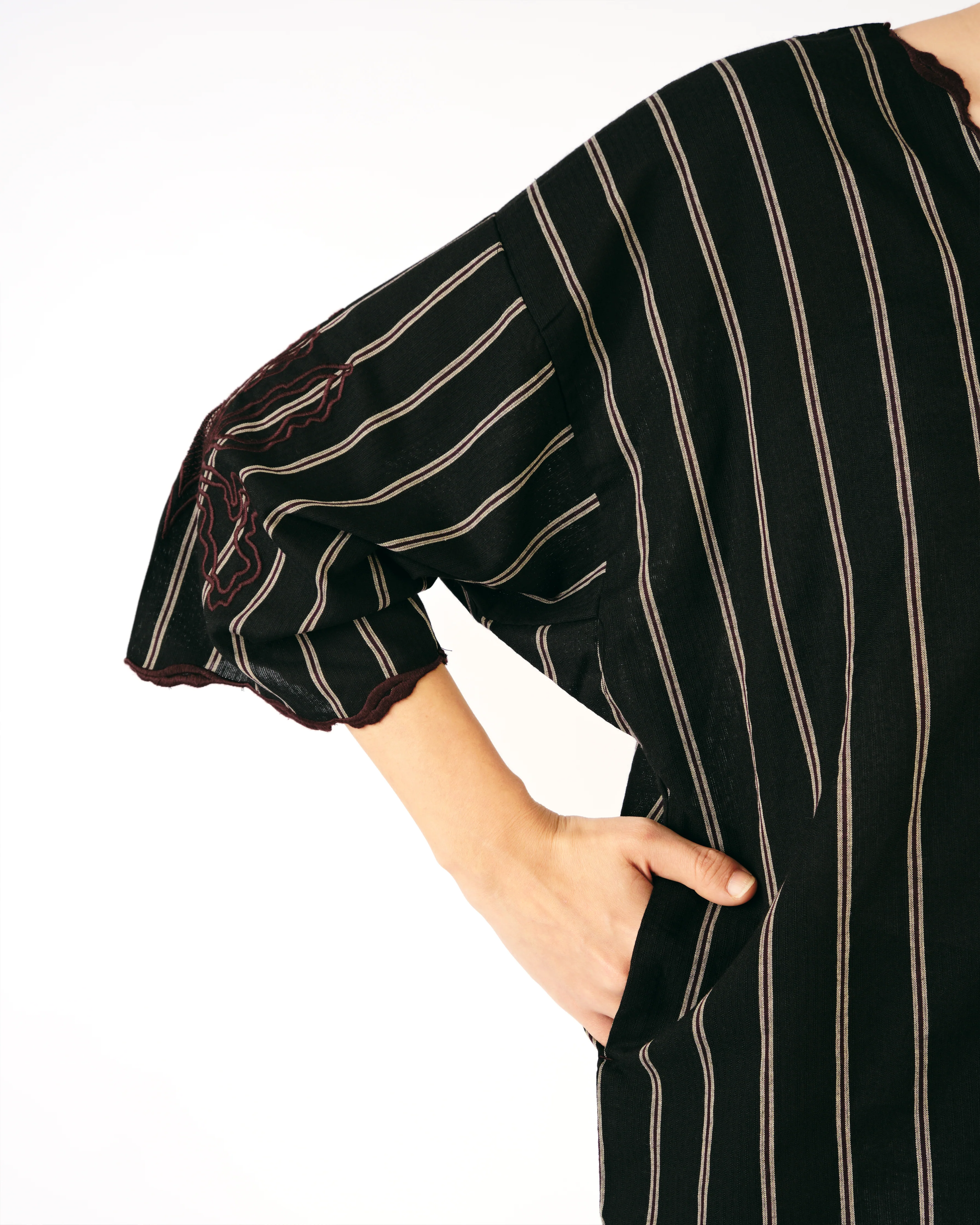 Women: Mekar Loose Kebaya (Black Stripe) - Image 8