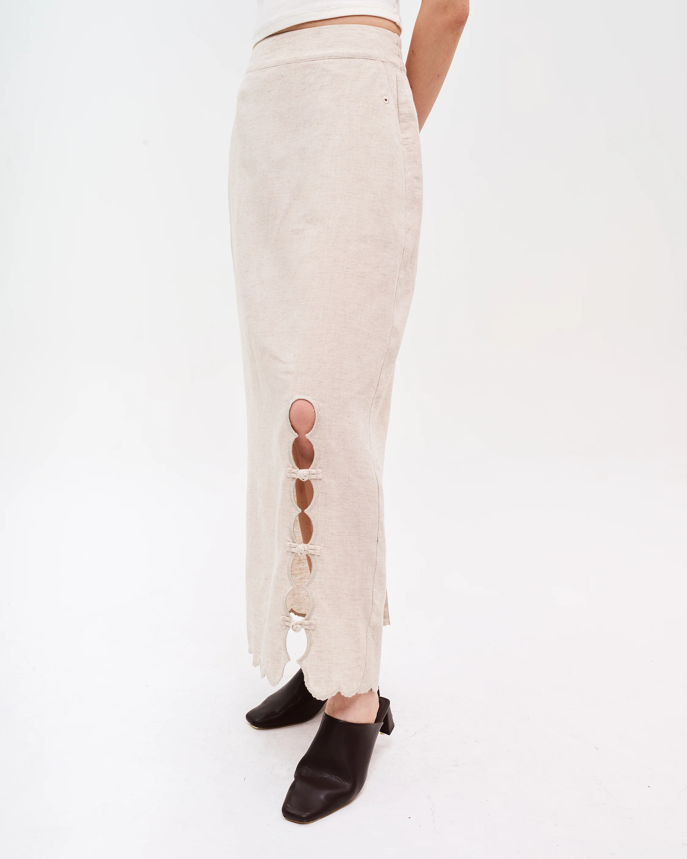 Women: Mooncake Pencil Skirt (Lotus Seed) - Image 7