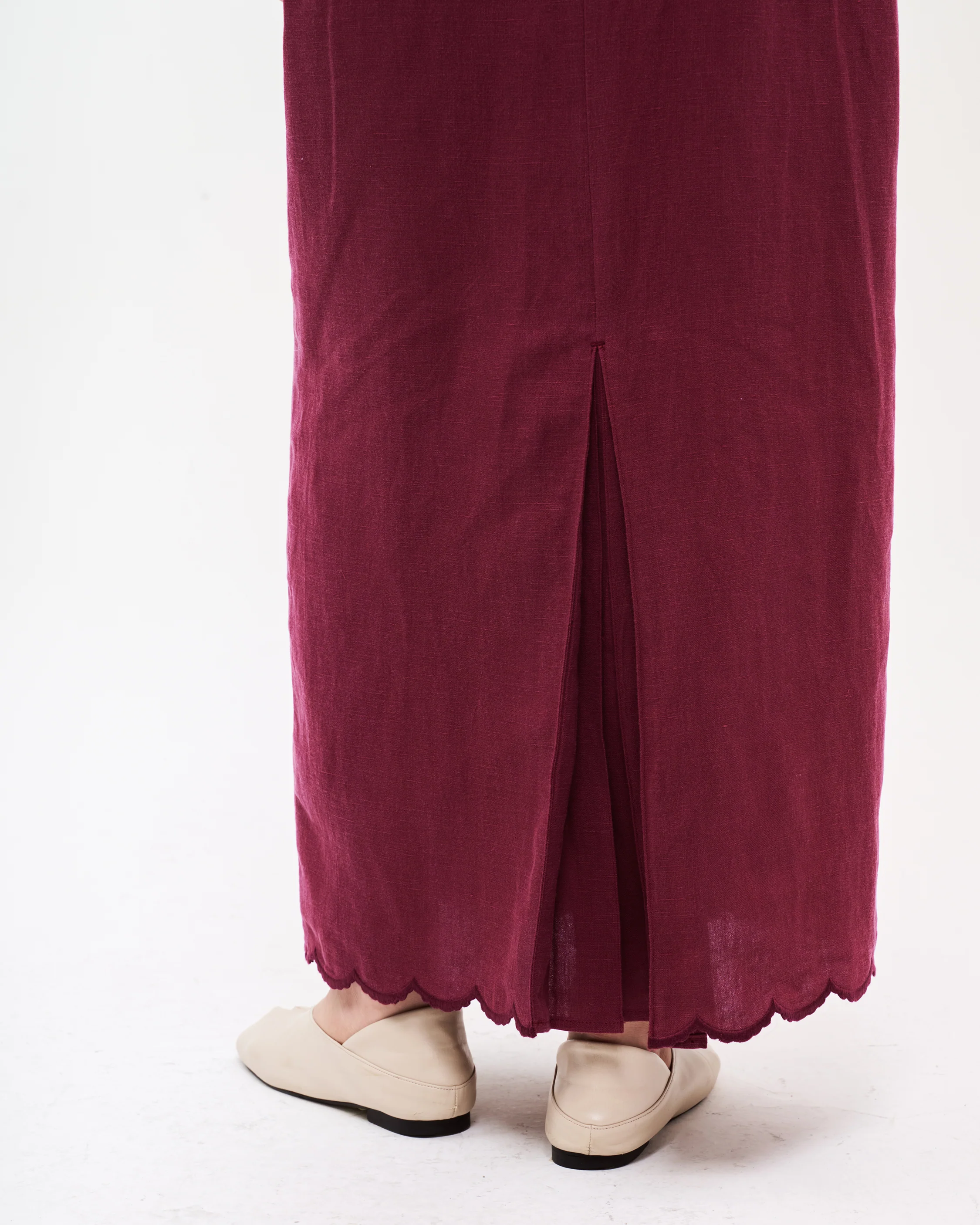 Women: Mooncake Pencil Skirt (Red Bean) - Image 8