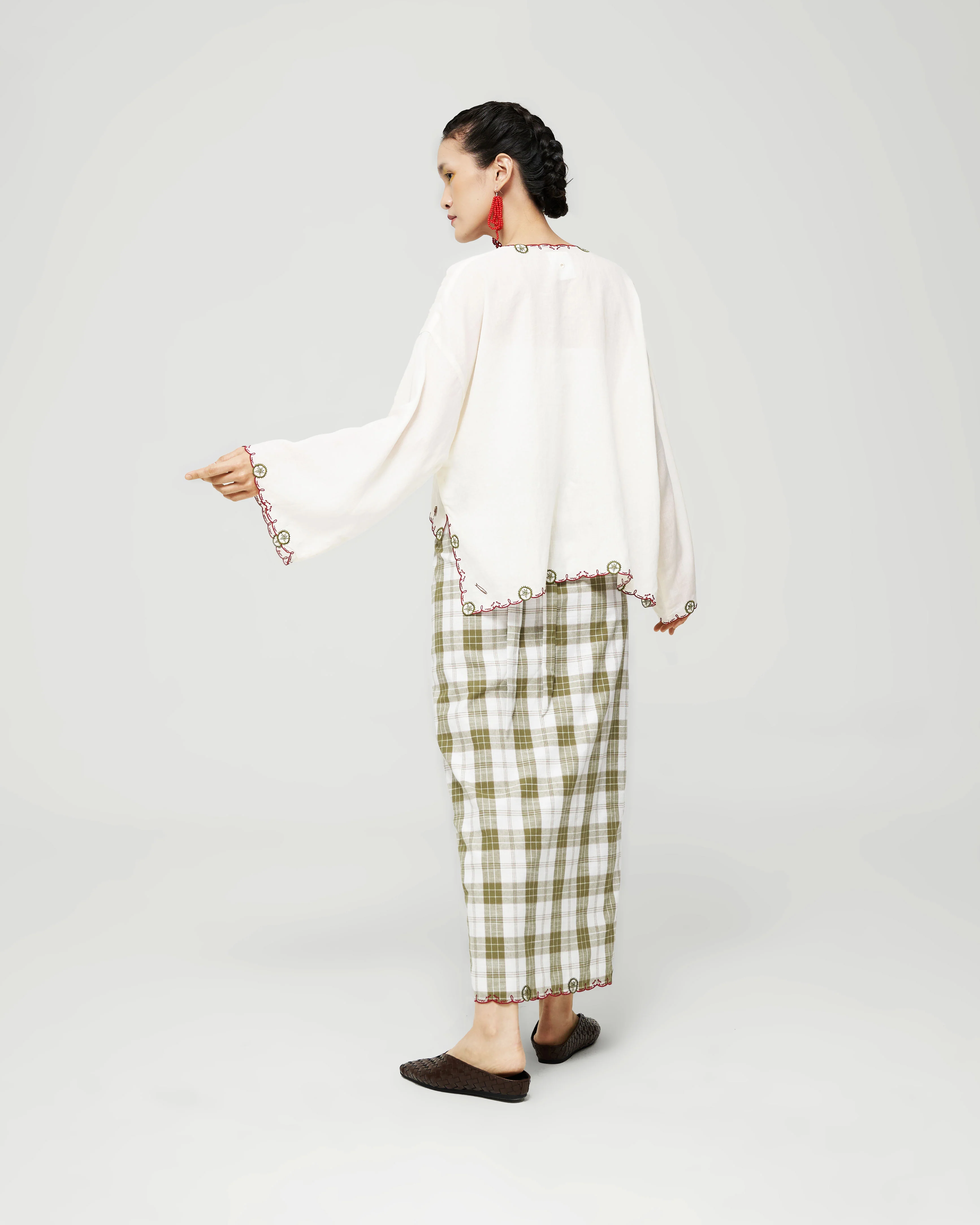 Women: Nasi Bungkus Kebaya Top (Nasi Lemak) - Image 6