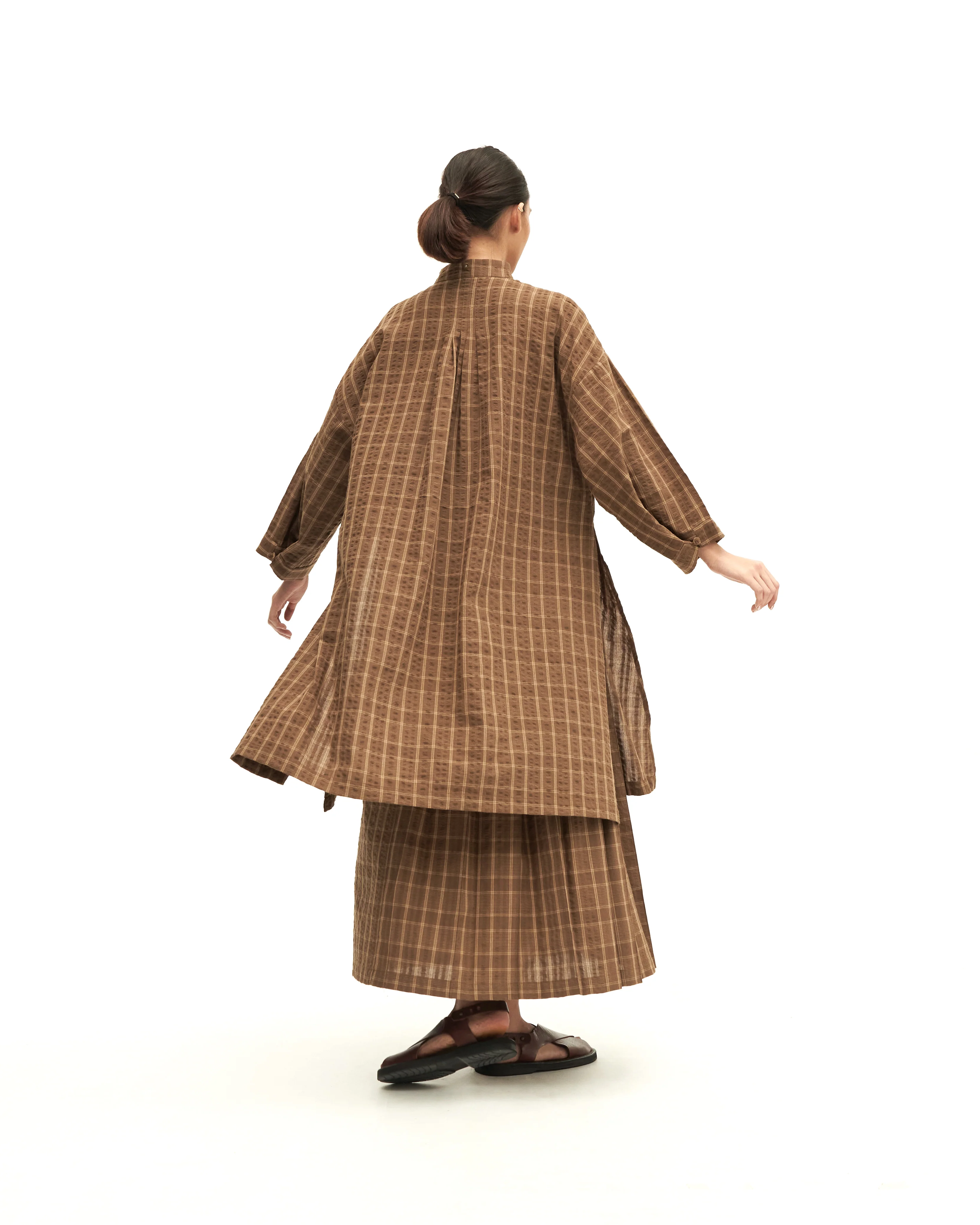 Women: Rasa Loose Kurung Top (Brown Checks) - Image 4