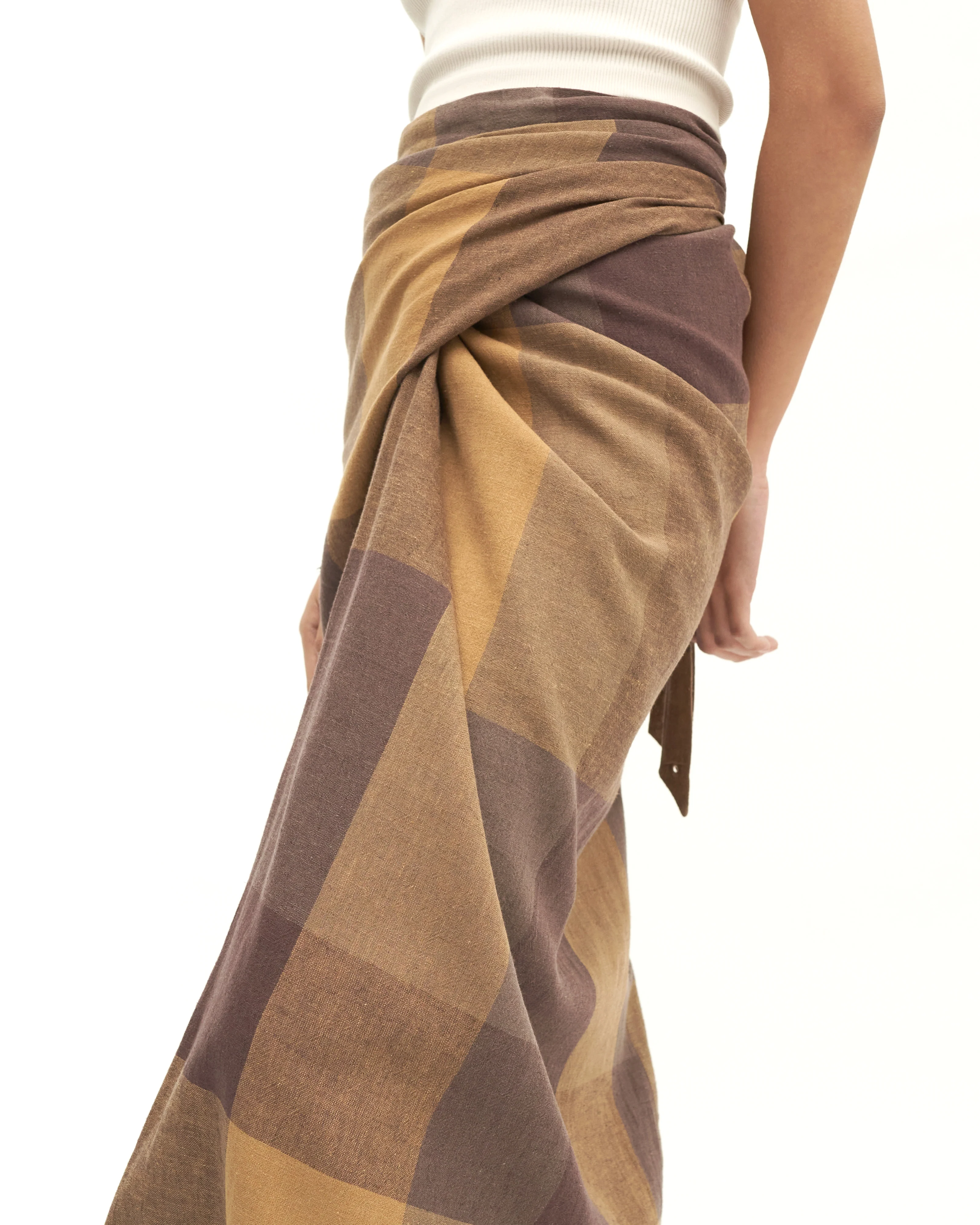 Women: Senja Knot Skirt (Plaid Olive) - Image 2