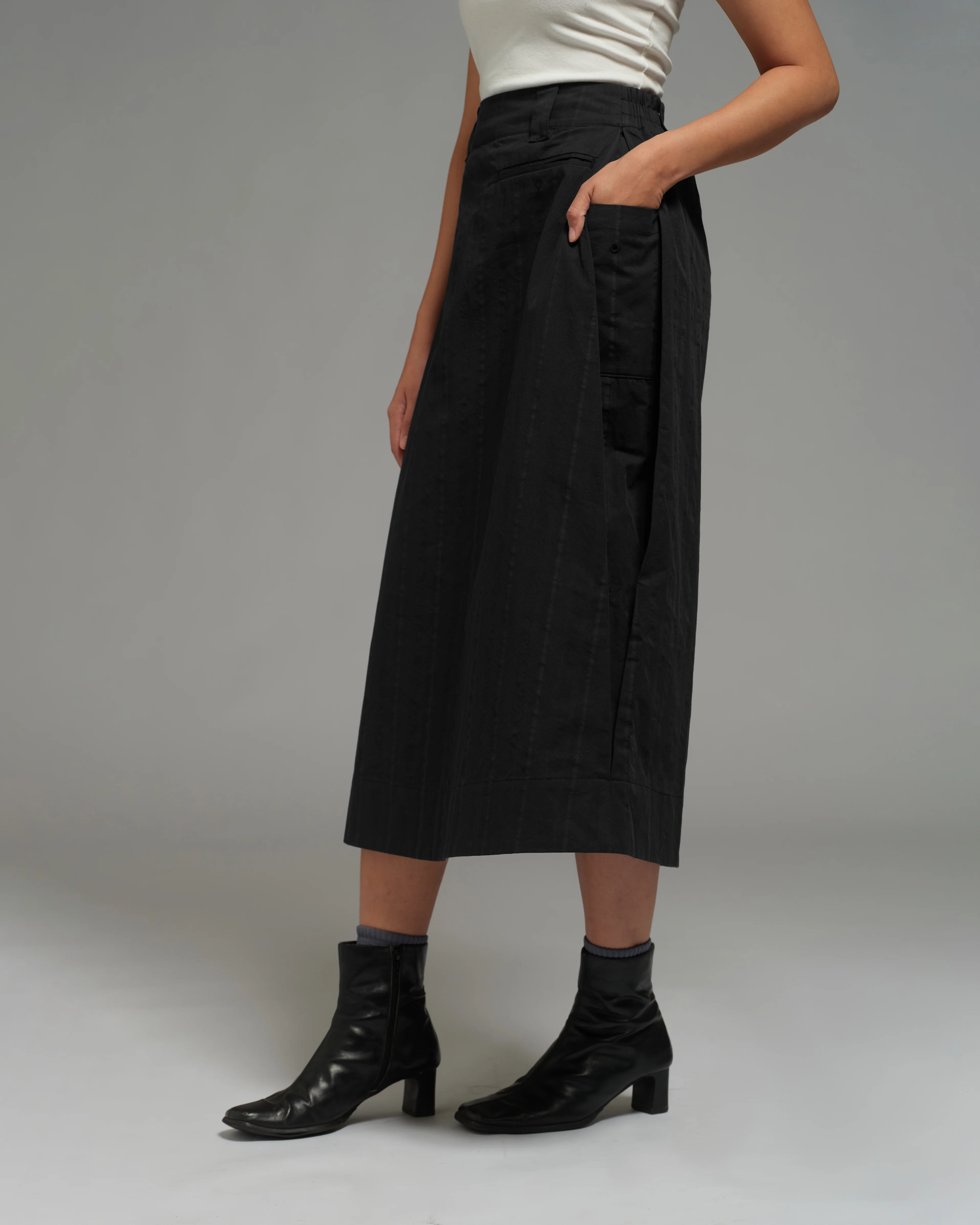 Women: Side Pleated Skirt (Black) - Image 2