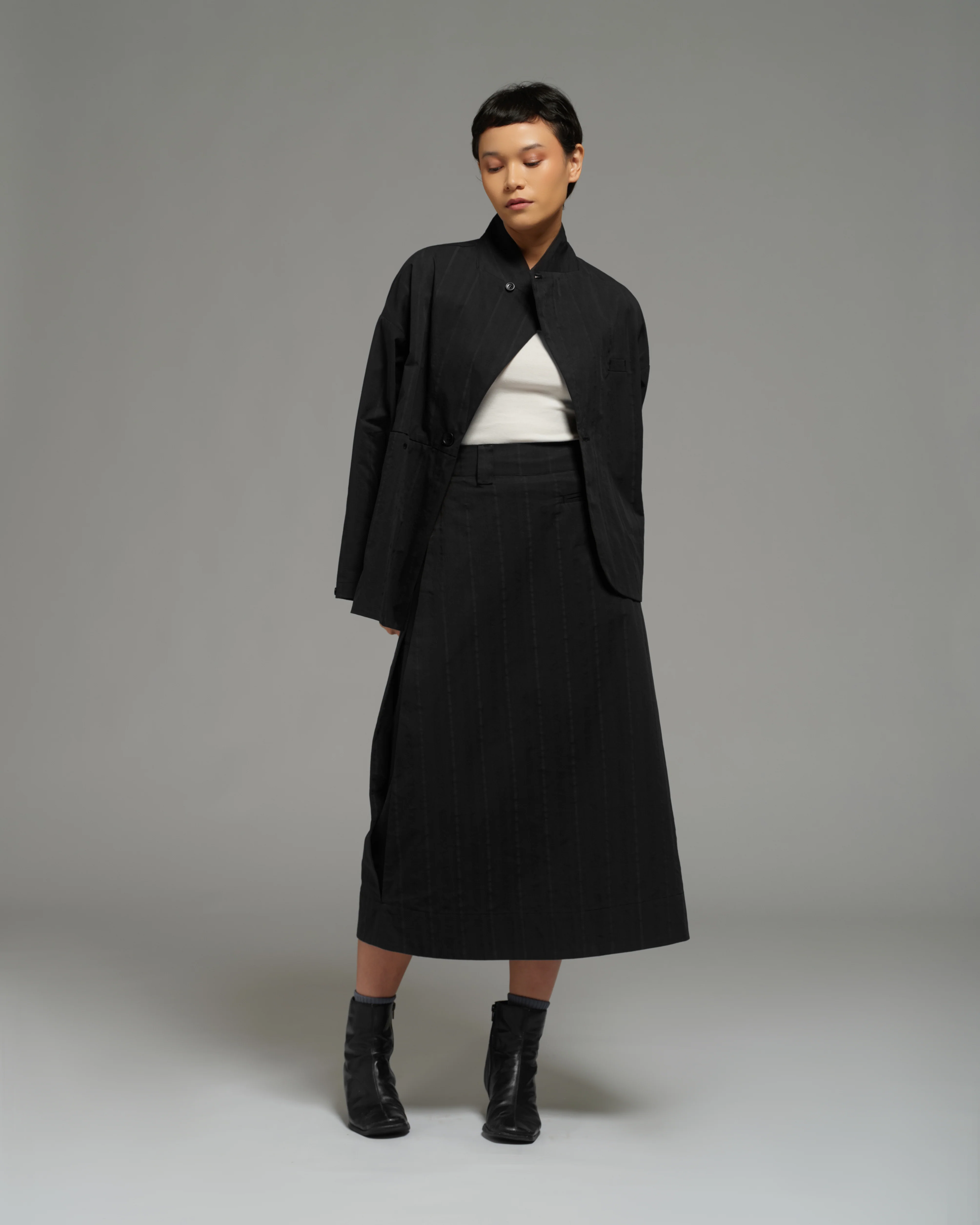Women: Side Pleated Skirt (Black) - Image 3