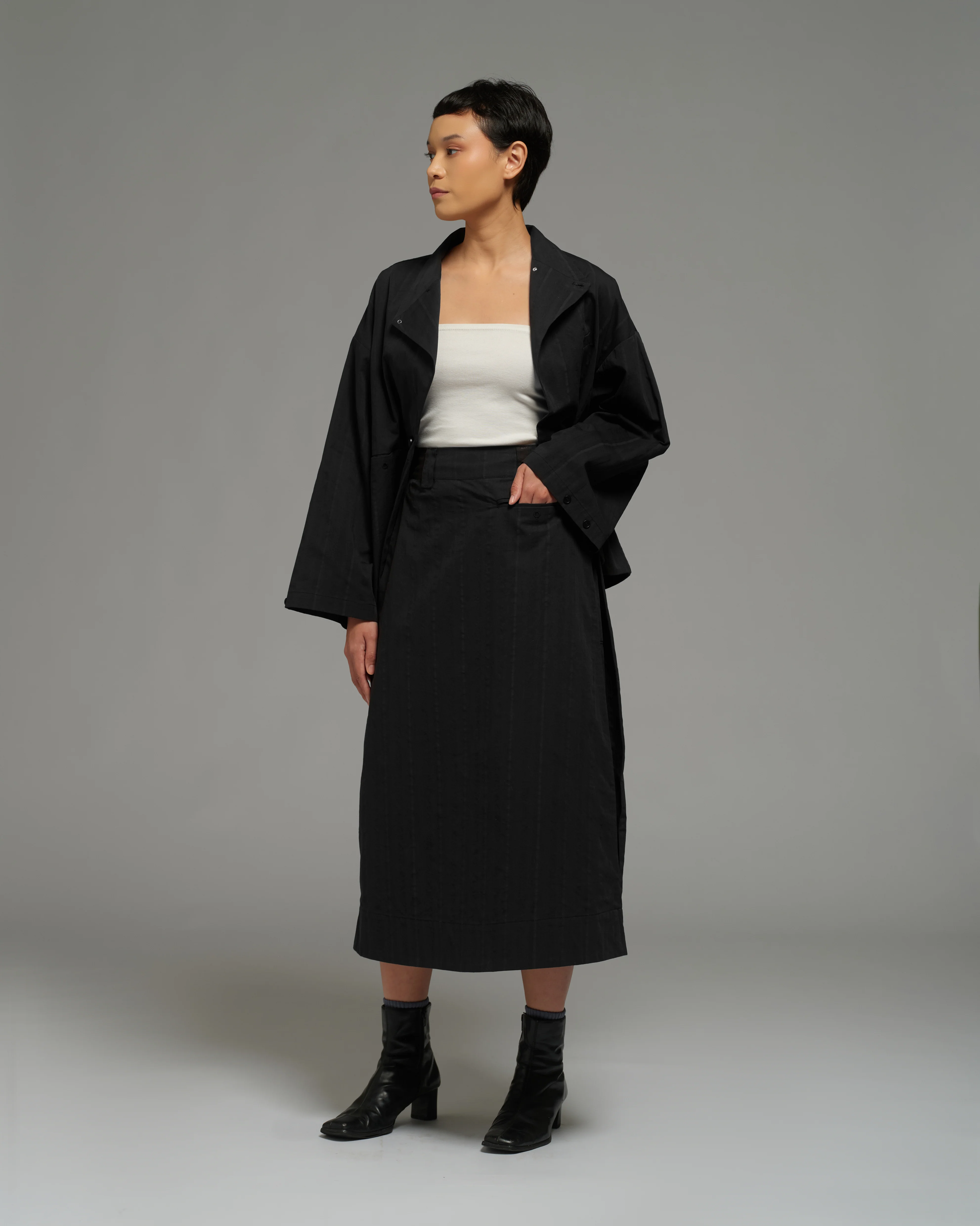 Women: Side Pleated Skirt (Black) - Image 6