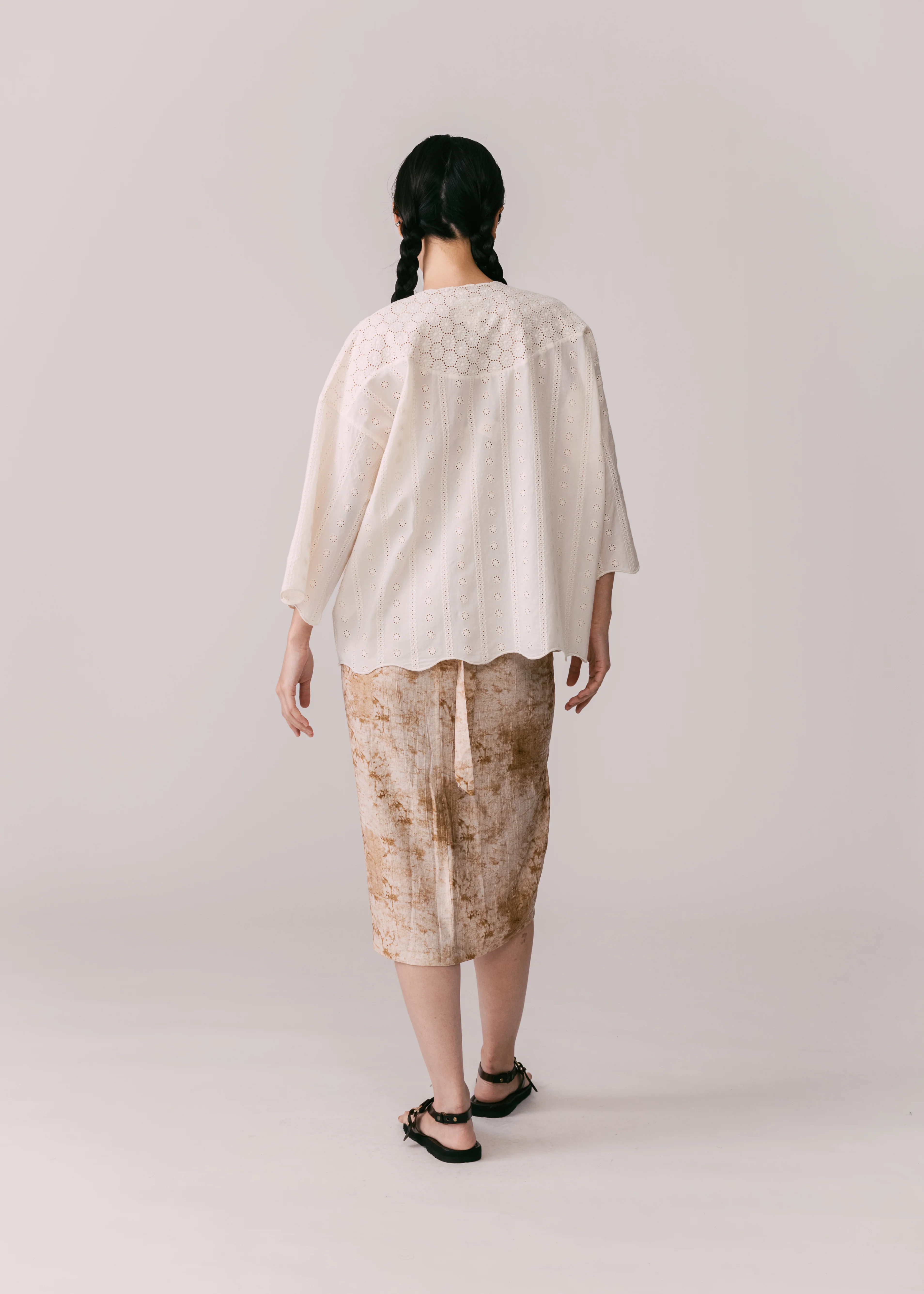 Women: Sirat Knot Sarung (Brown Dye) - Image 7
