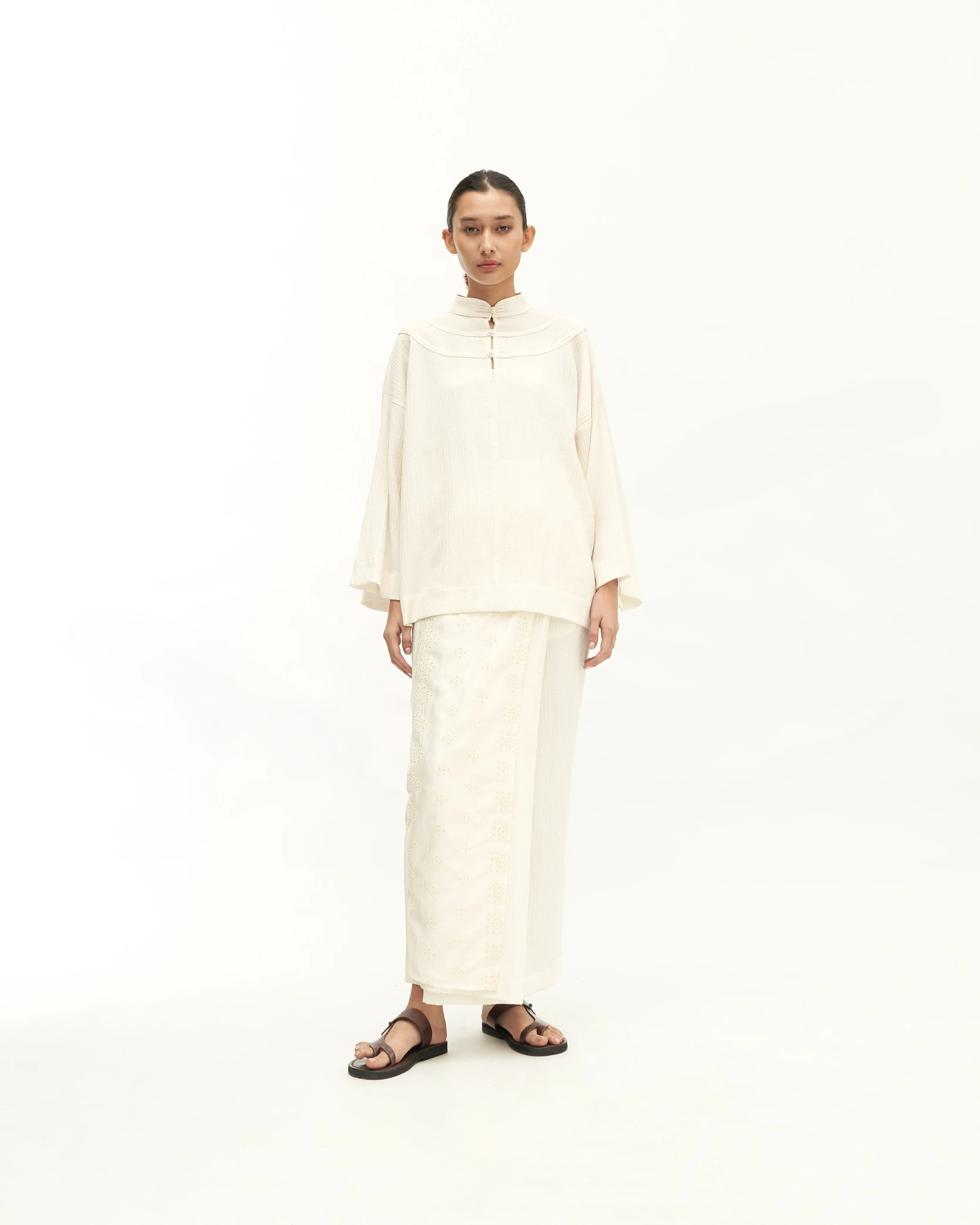Women: Subuh Kedah Top (Off White) - Image 2