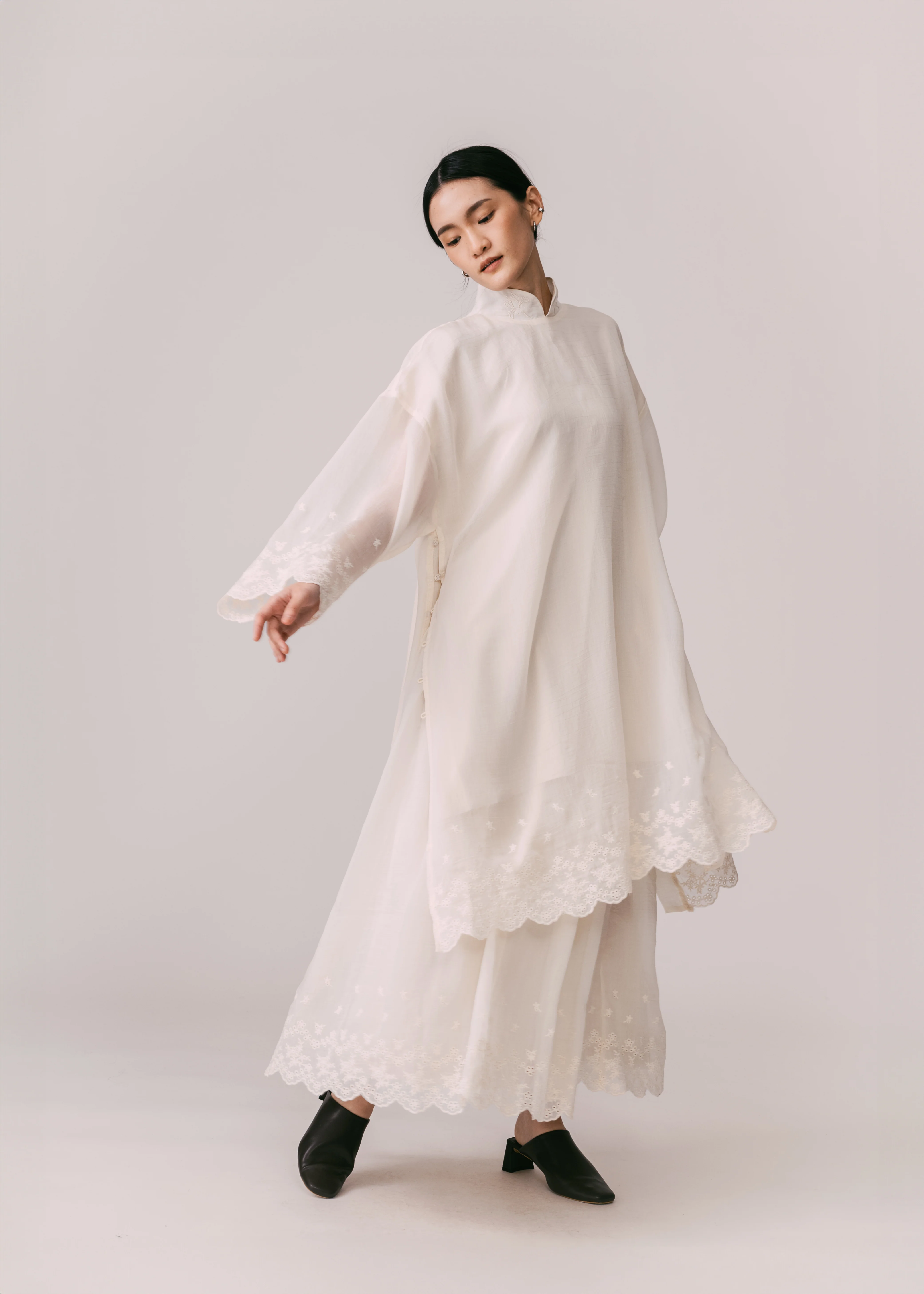 Women: Terbit Gathered Sarung (Beige) - Image 6
