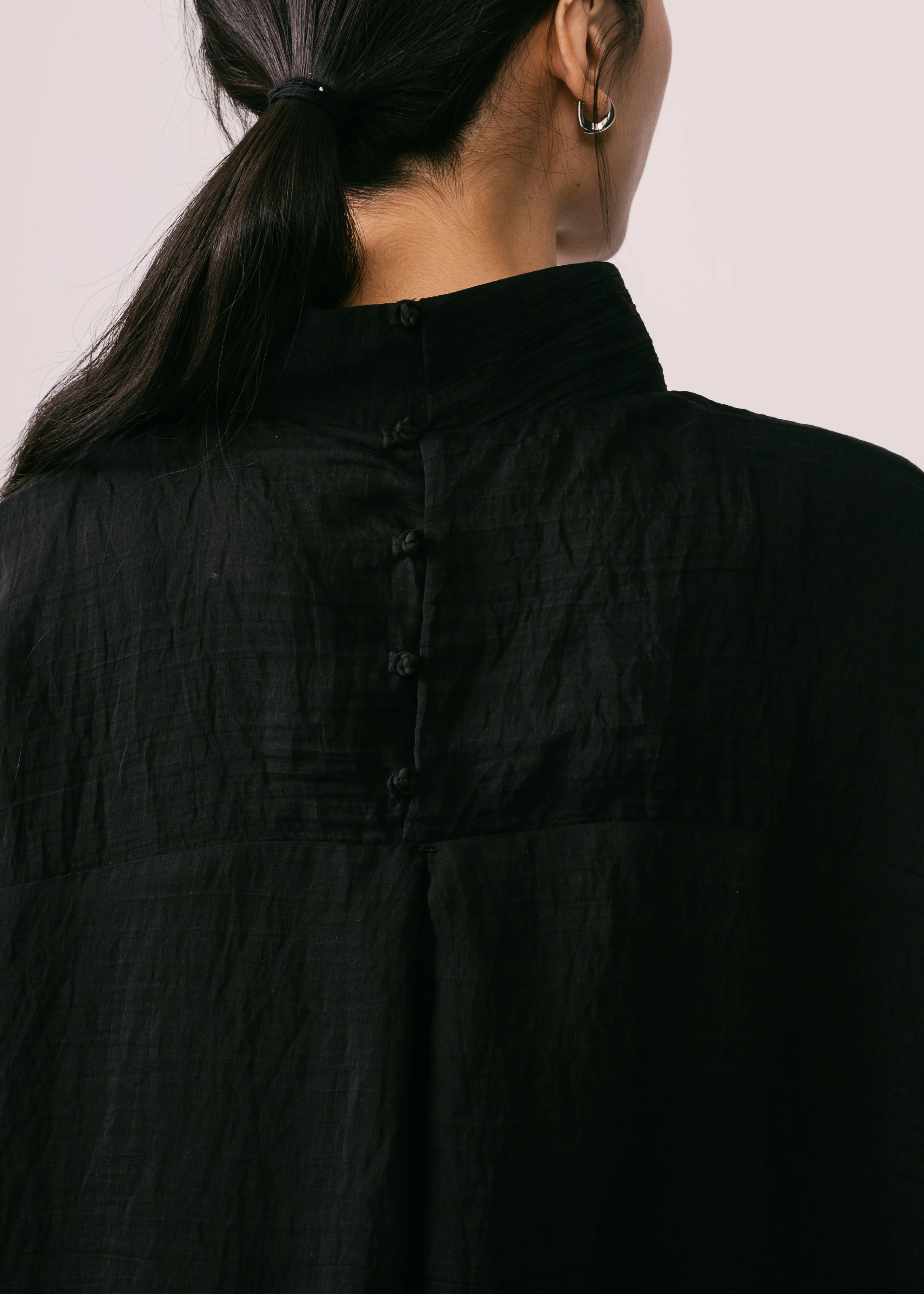 Women: Terbit Loose Kurung Top (Black) - Image 6