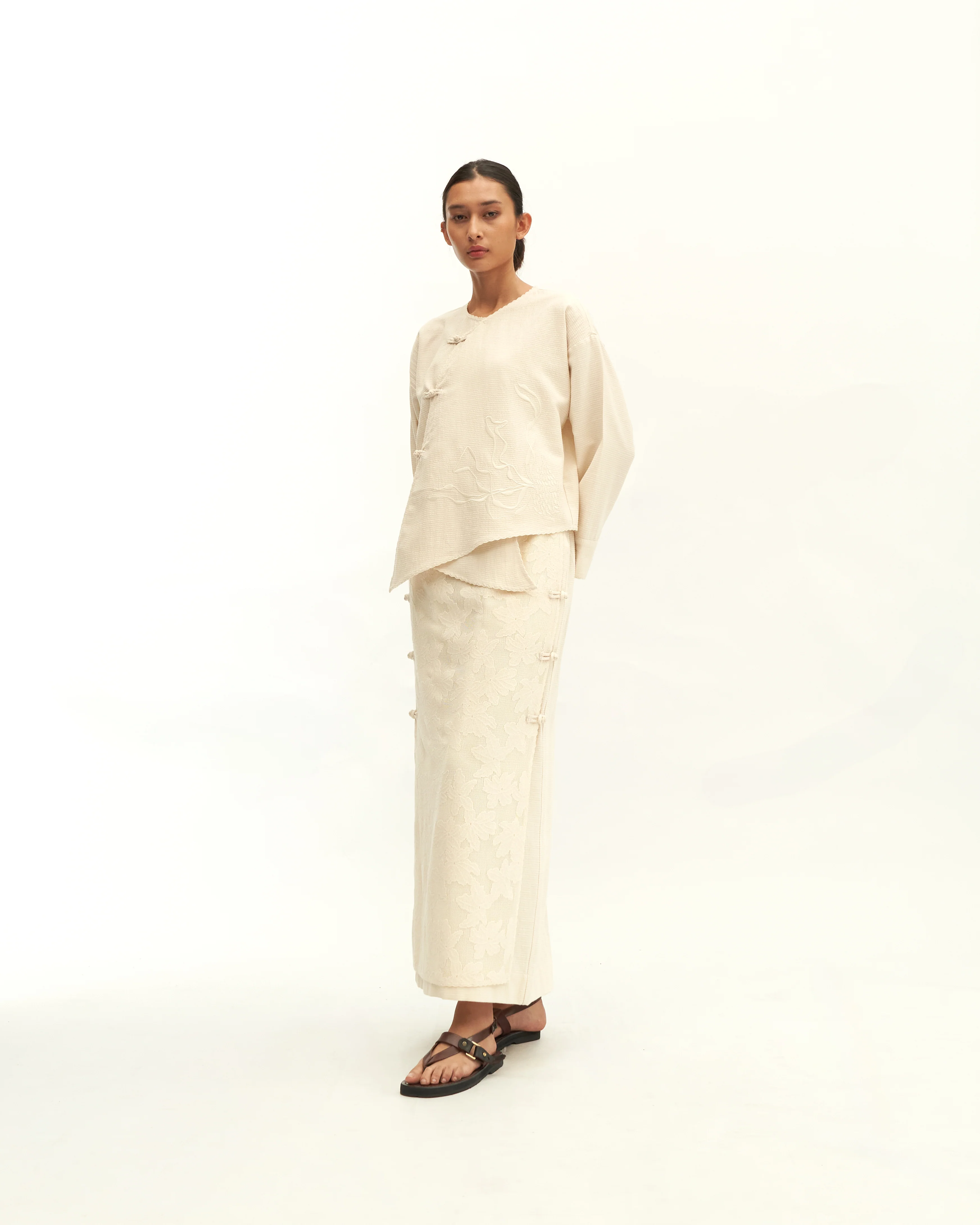 Women: Tiān Kebaya Top (Sand) - Image 2