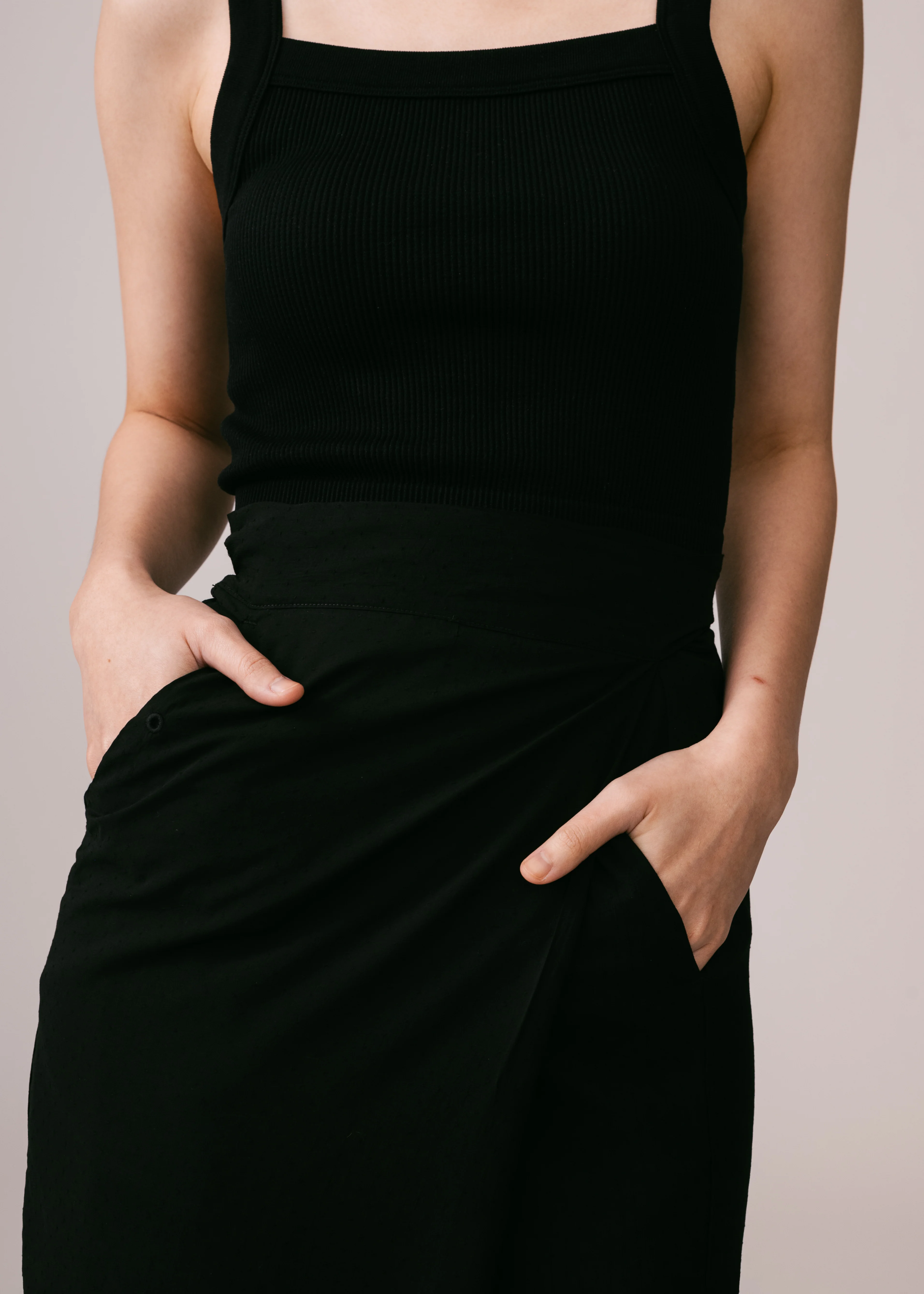 Women: Tumboh Wrapped Sarung (Black) - Image 2