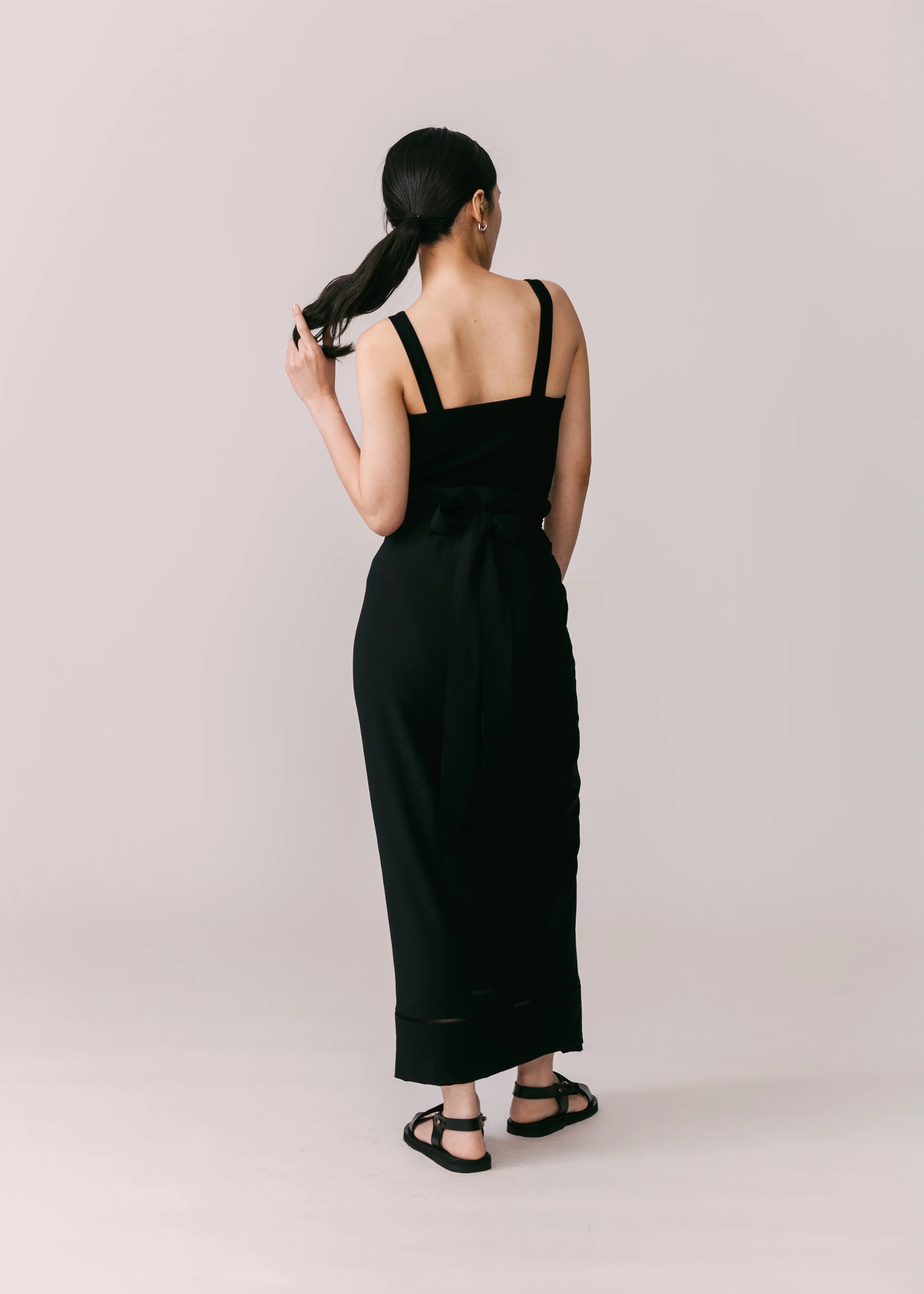 Women: Tumboh Wrapped Sarung (Black) - Image 5