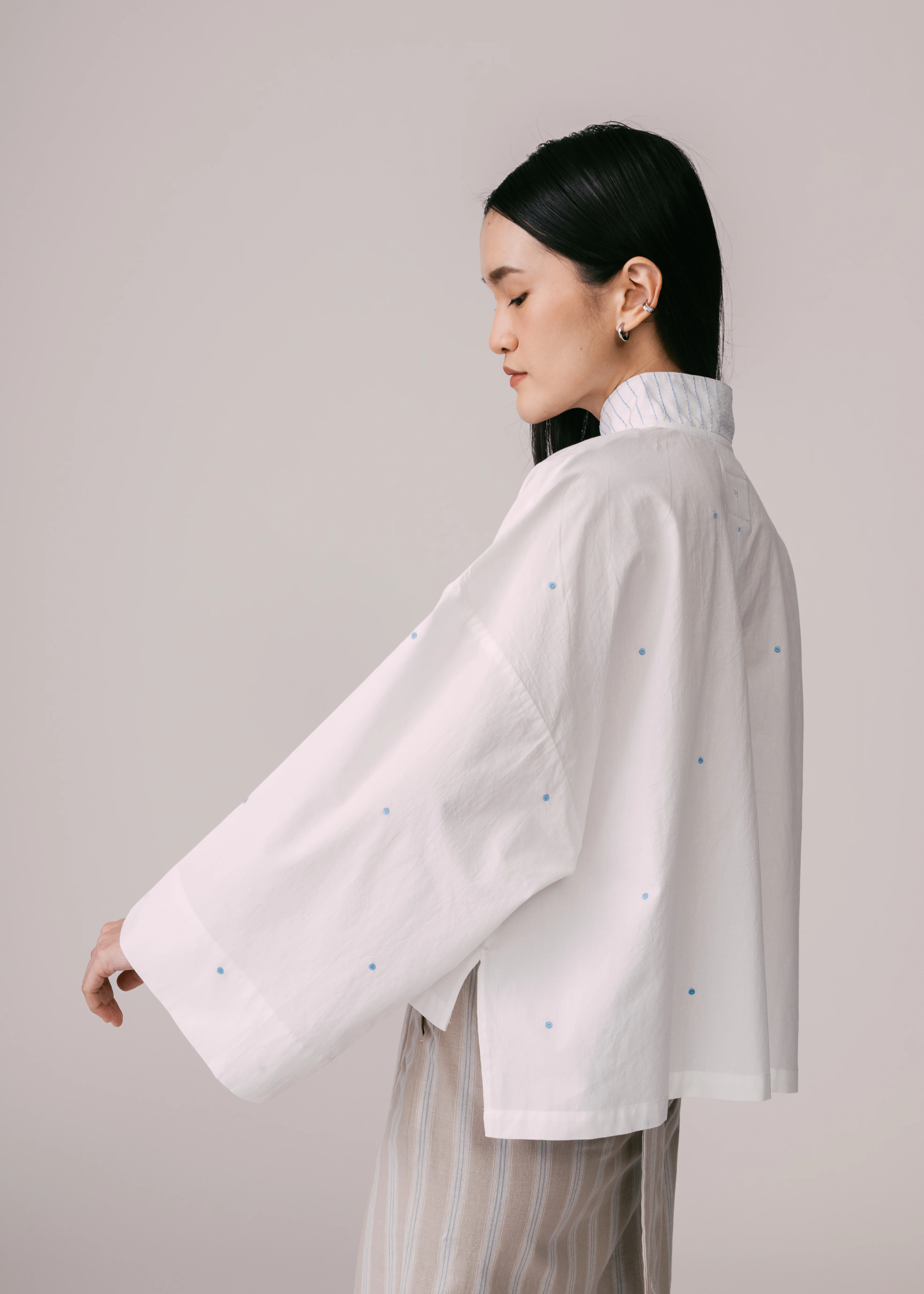 Women: Tunas Cropped Kedah Top (Off White) - Image 4