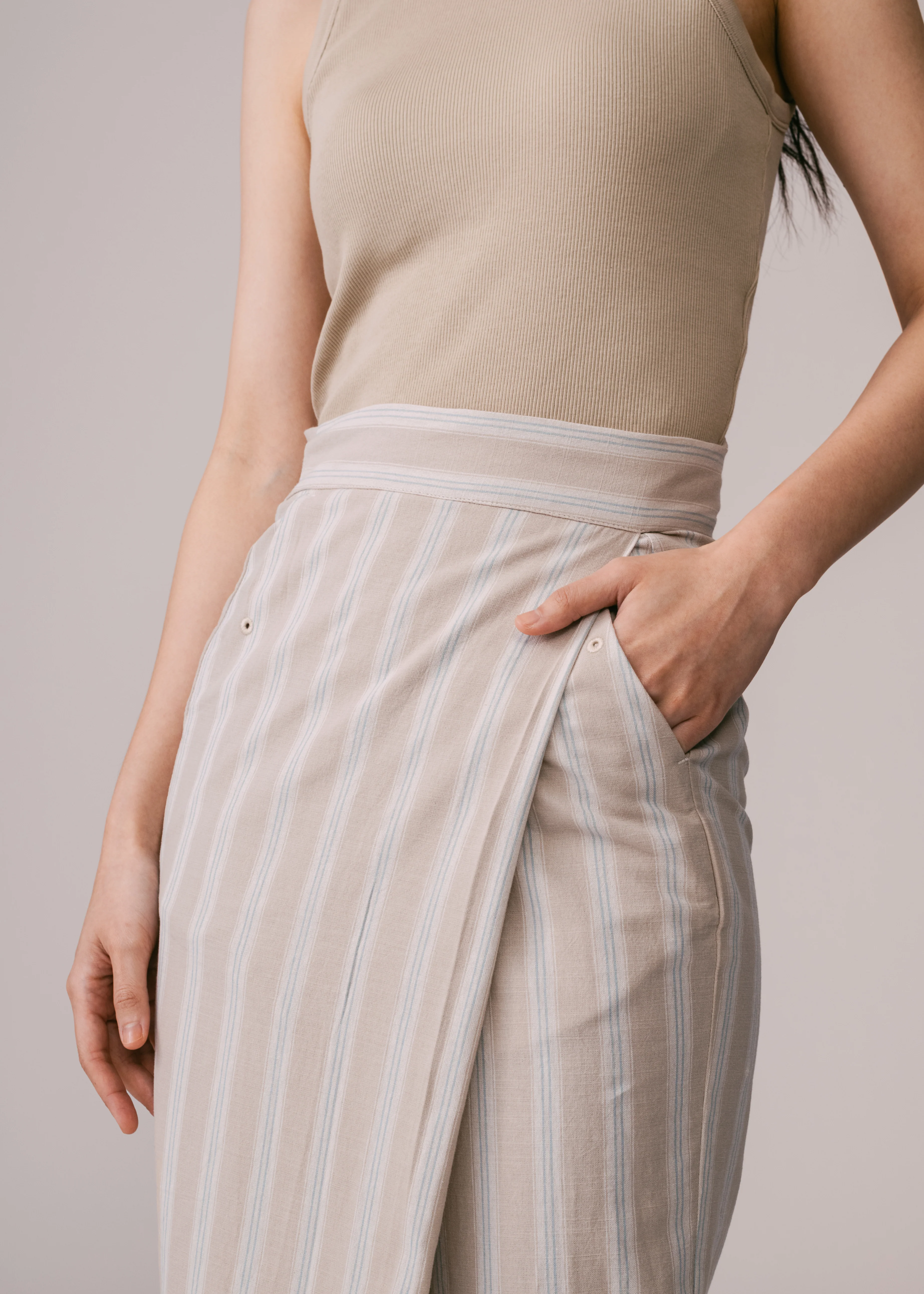 Women: Tunas Wrapped Sarung (Beige Stripe) - Image 3