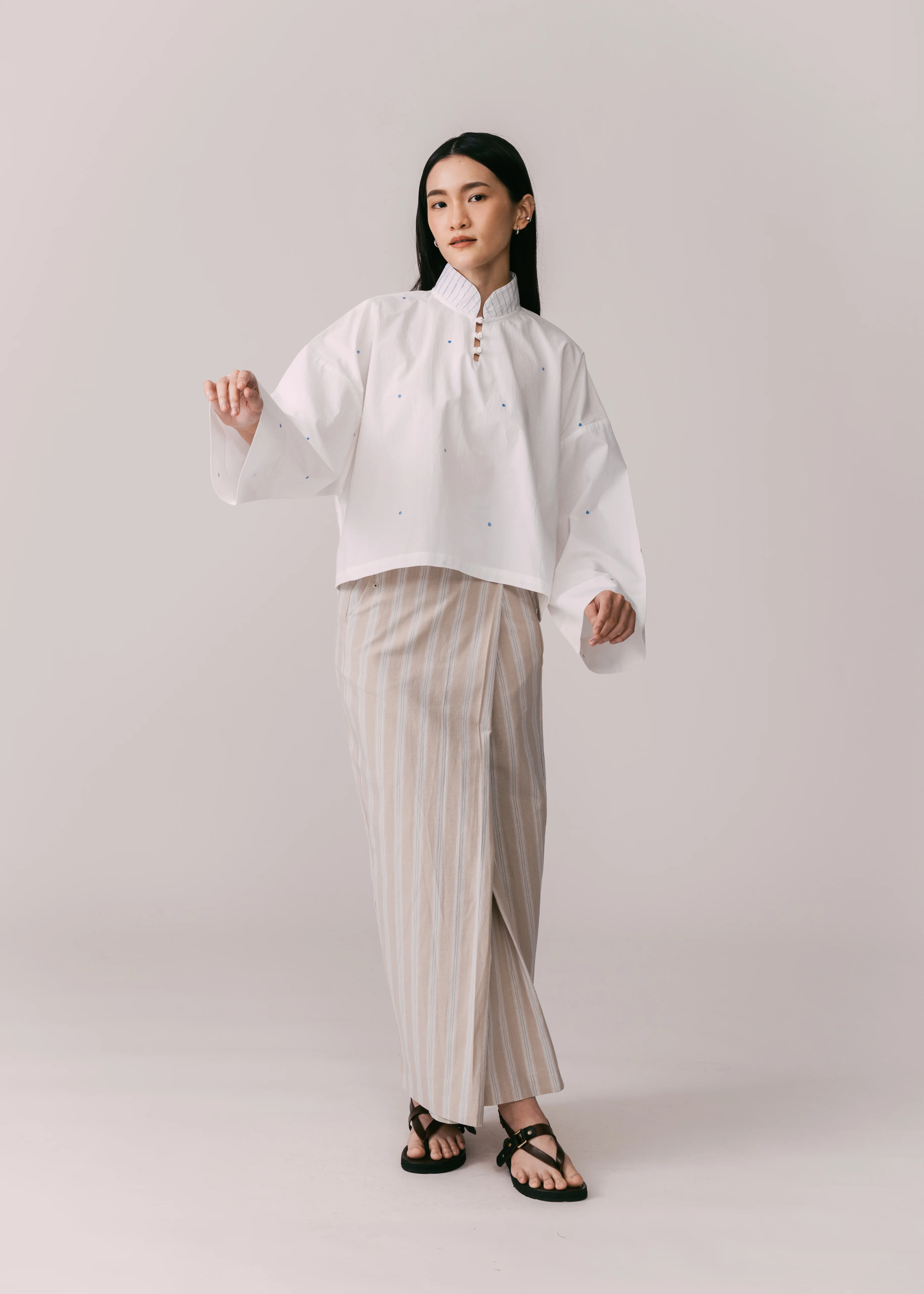 Women: Tunas Wrapped Sarung (Beige Stripe) - Image 4