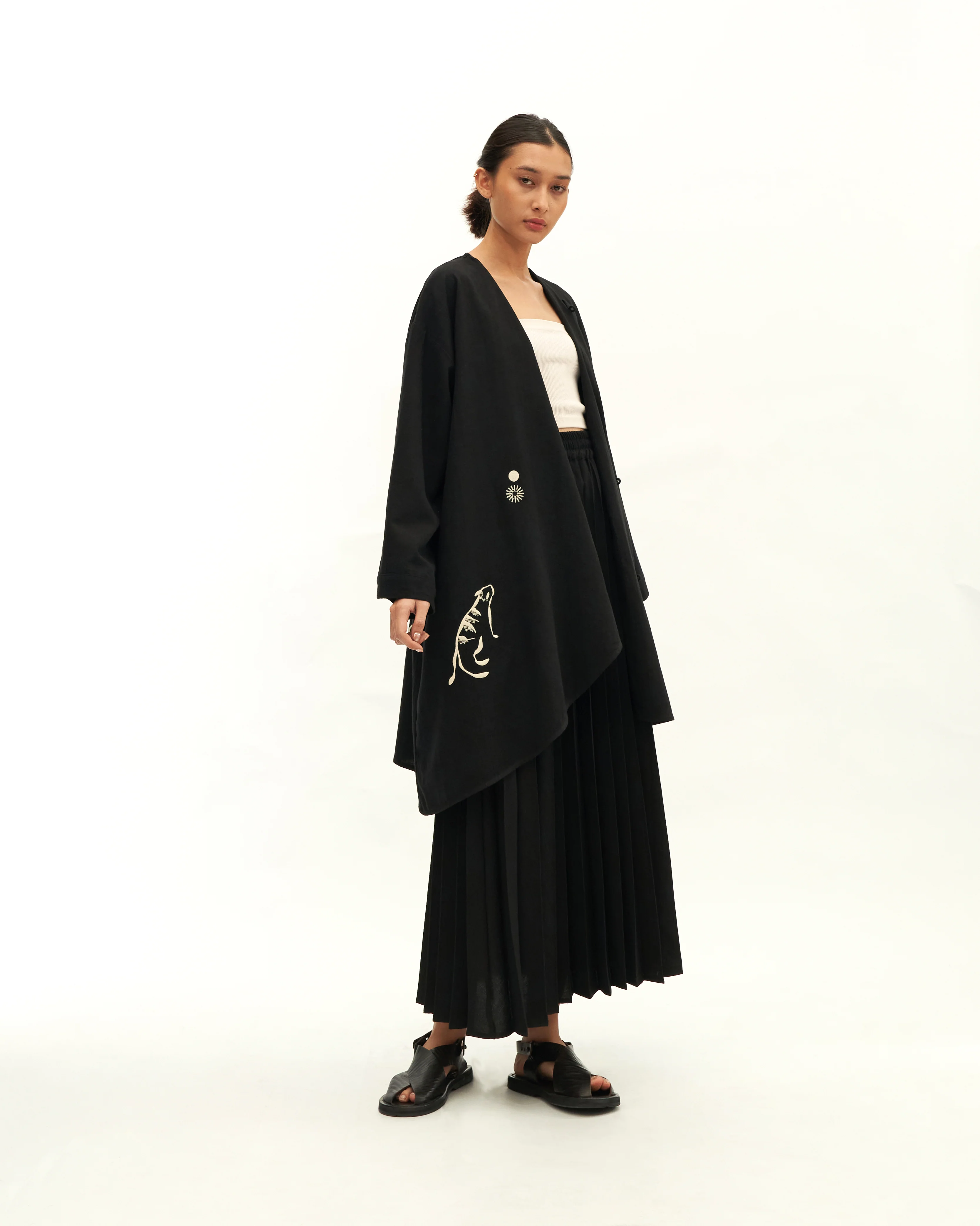 Women: Yuè Kebarung Top (Black) - Image 2